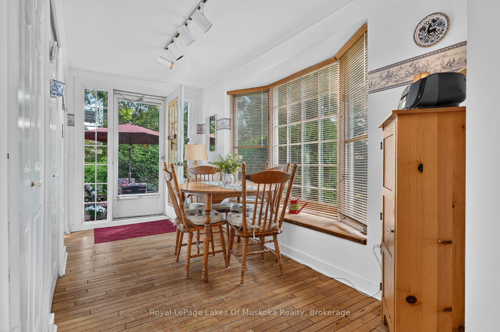 Photo 16 of 2 Mountview Avenue, Huntsville — HOMEH