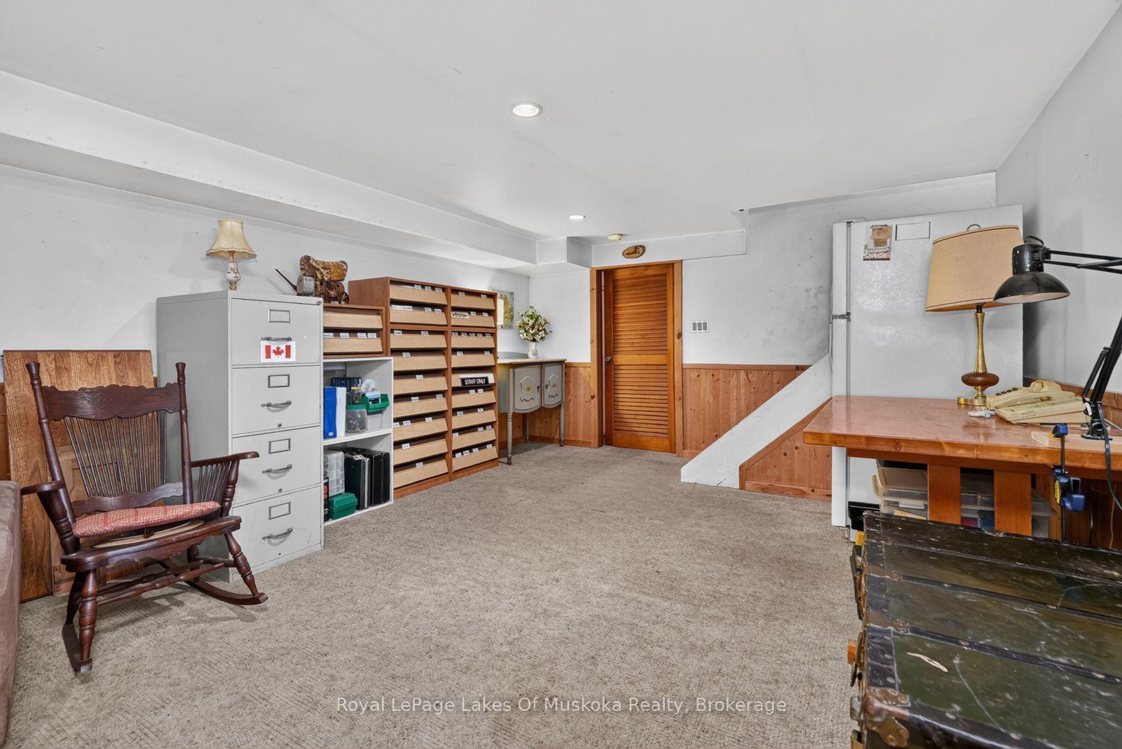 Photo 32 of 2 Mountview Avenue, Huntsville — HOMEH