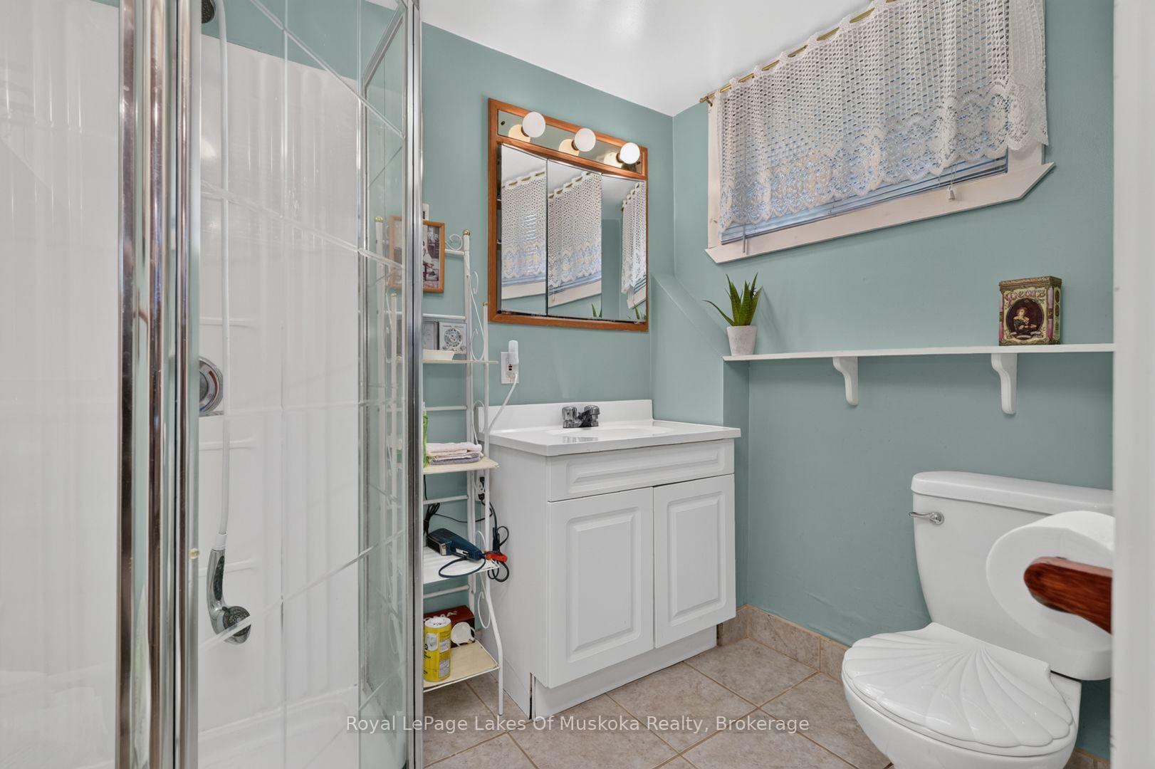 Photo 38 of 2 Mountview Avenue, Huntsville — HOMEH