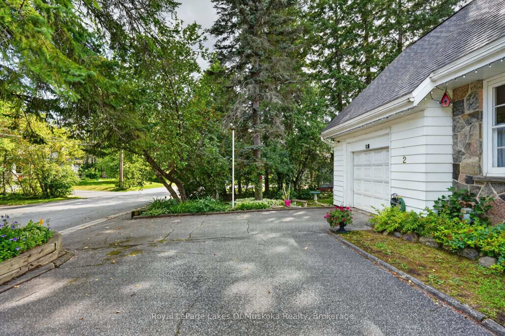 Photo 44 of 2 Mountview Avenue, Huntsville — HOMEH