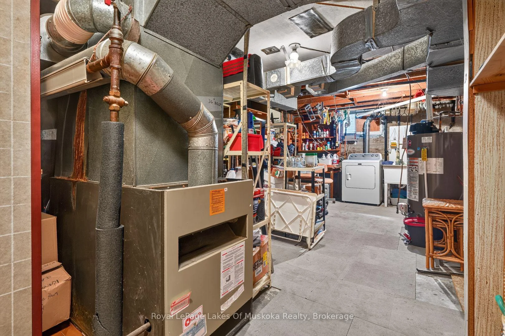 Photo 40 of 2 Mountview Avenue, Huntsville — HOMEH
