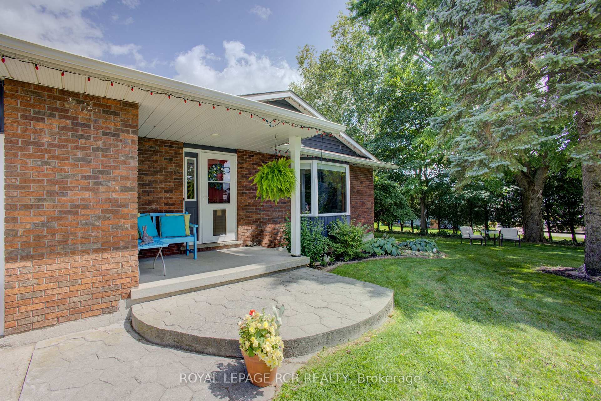 Photo 2 of 181 McFarlin Drive, Southgate — HOMEH