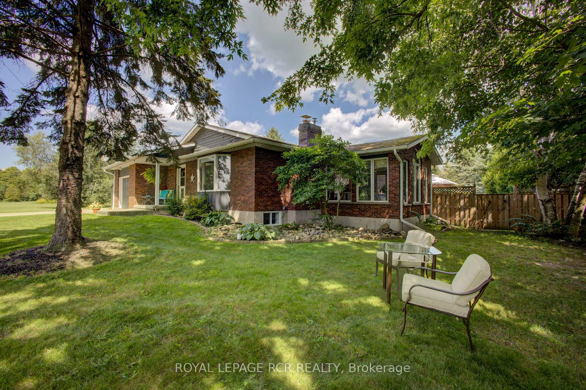 Photo 3 of 181 McFarlin Drive, Southgate — HOMEH