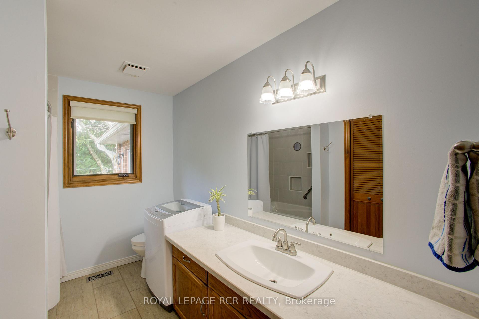 Photo 22 of 181 McFarlin Drive, Southgate — HOMEH