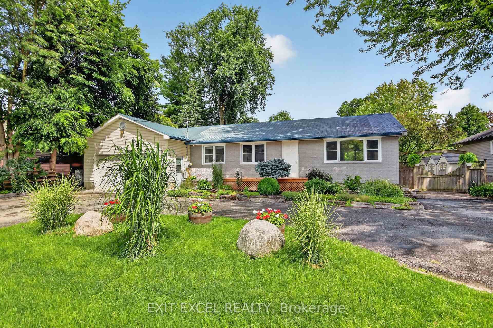 Photo 1 of 44 Colonel Murray Street, Ottawa, Richmond — HOMEH