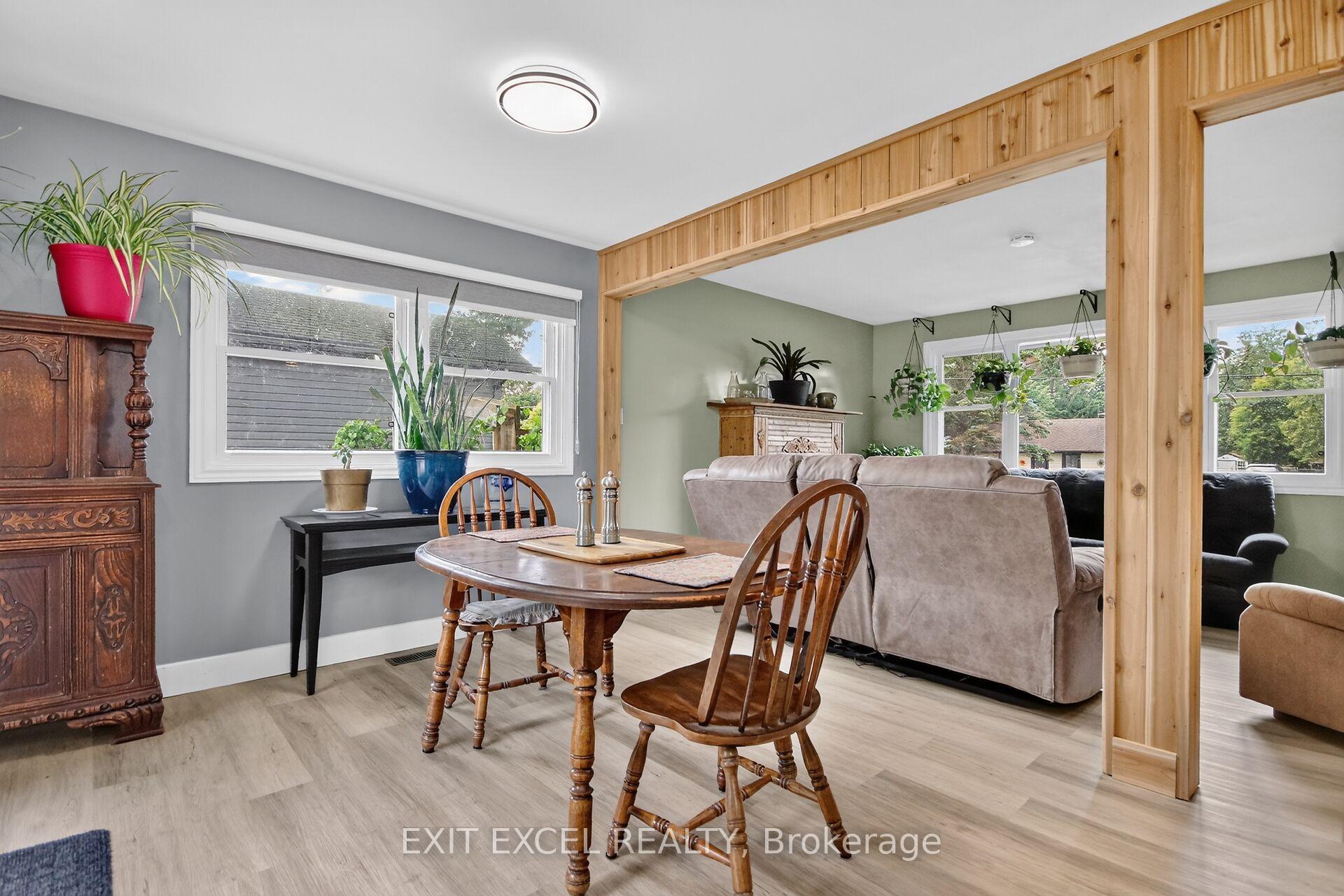 Photo 9 of 44 Colonel Murray Street, Ottawa, Richmond — HOMEH