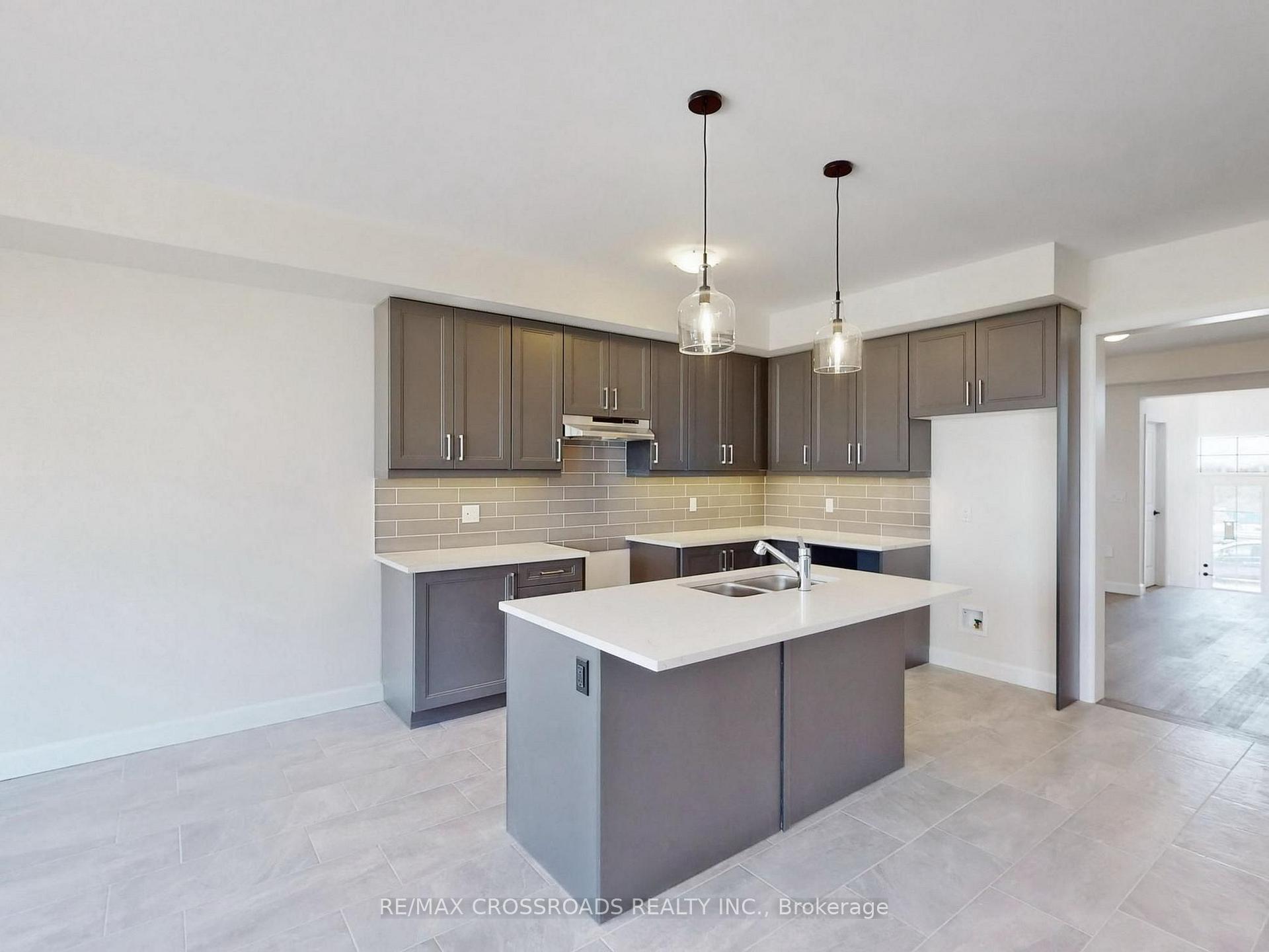 Photo 16 of 93 York Drive, Peterborough, Monaghan Ward 2 — HOMEH