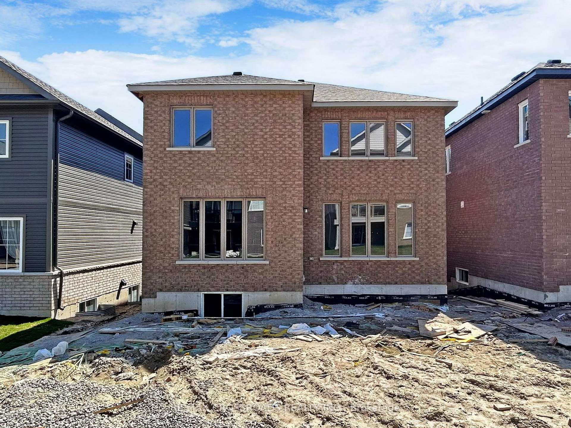Photo 48 of 93 York Drive, Peterborough, Monaghan Ward 2 — HOMEH