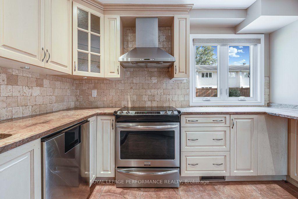 Photo 7 of 57 Paula Crescent, Ottawa, Sheahan Estates/Trend Village — HOMEH