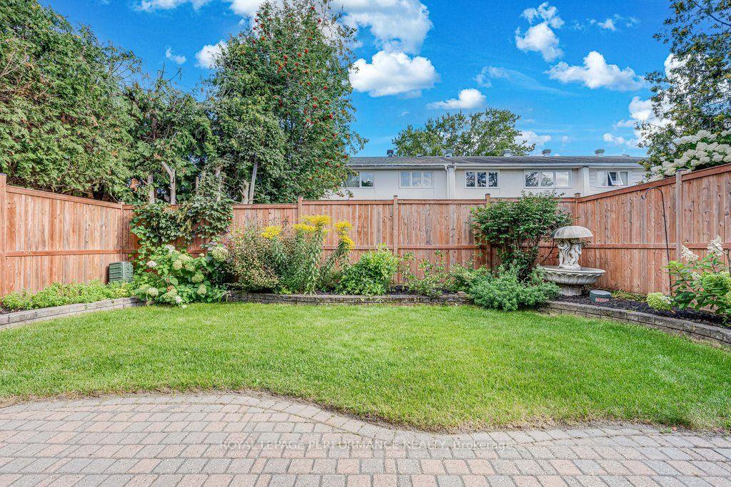 Photo 37 of 57 Paula Crescent, Ottawa, Sheahan Estates/Trend Village — HOMEH