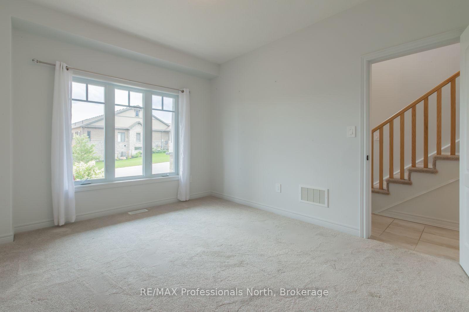 Photo 7 of 75 Eaglecrest Avenue, Huntsville, Chaffey — HOMEH
