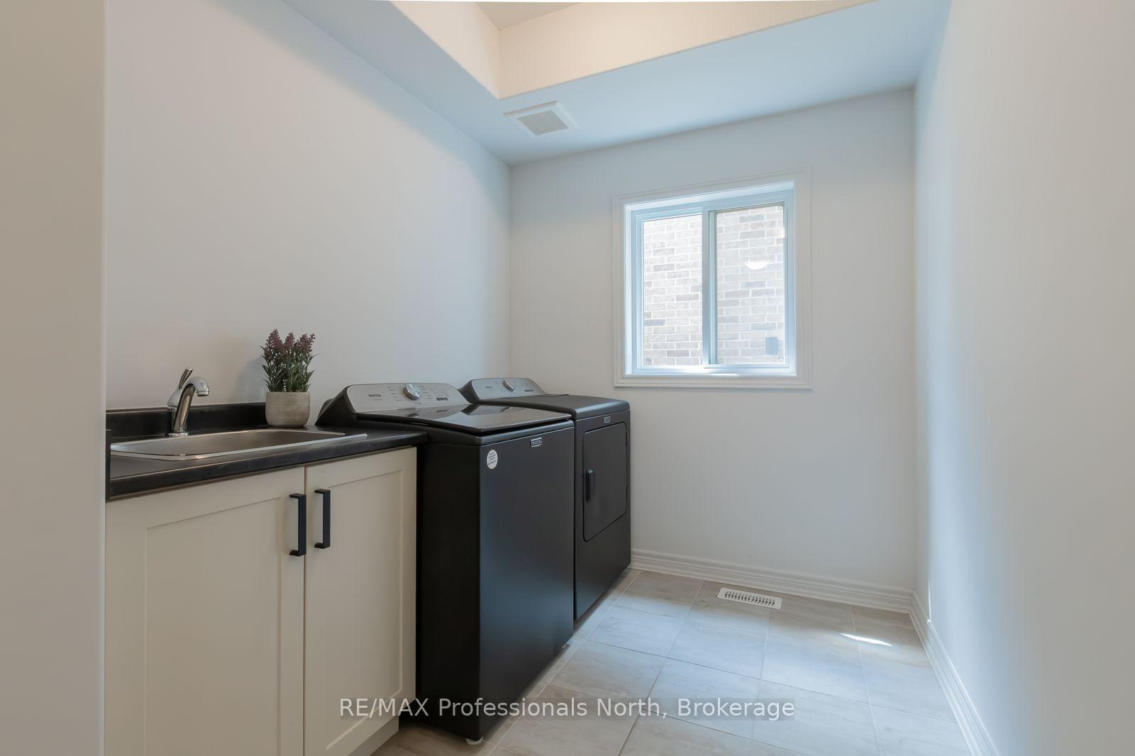 Photo 19 of 75 Eaglecrest Avenue, Huntsville, Chaffey — HOMEH