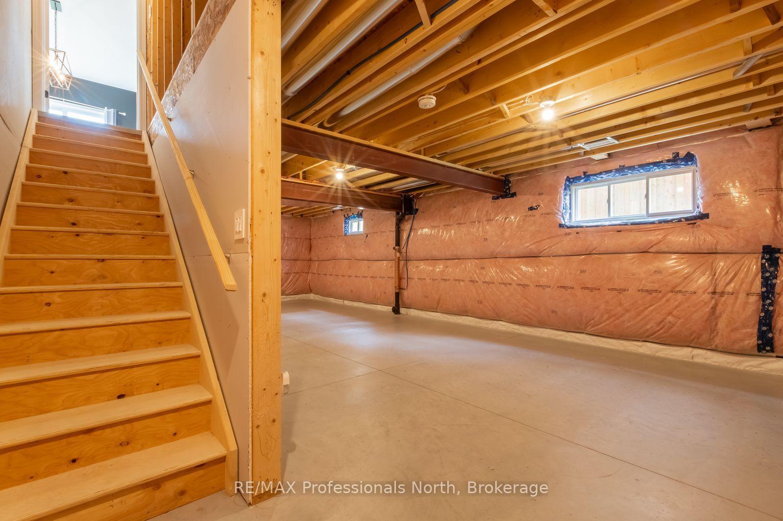 Photo 32 of 75 Eaglecrest Avenue, Huntsville, Chaffey — HOMEH
