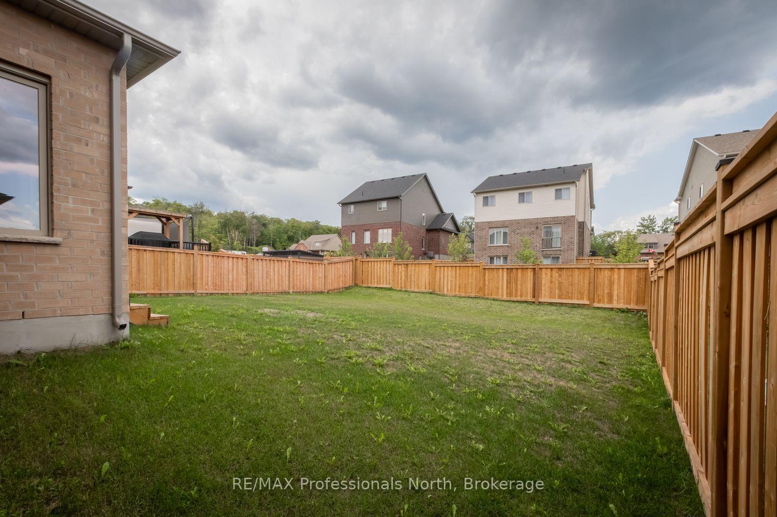 Photo 35 of 75 Eaglecrest Avenue, Huntsville, Chaffey — HOMEH