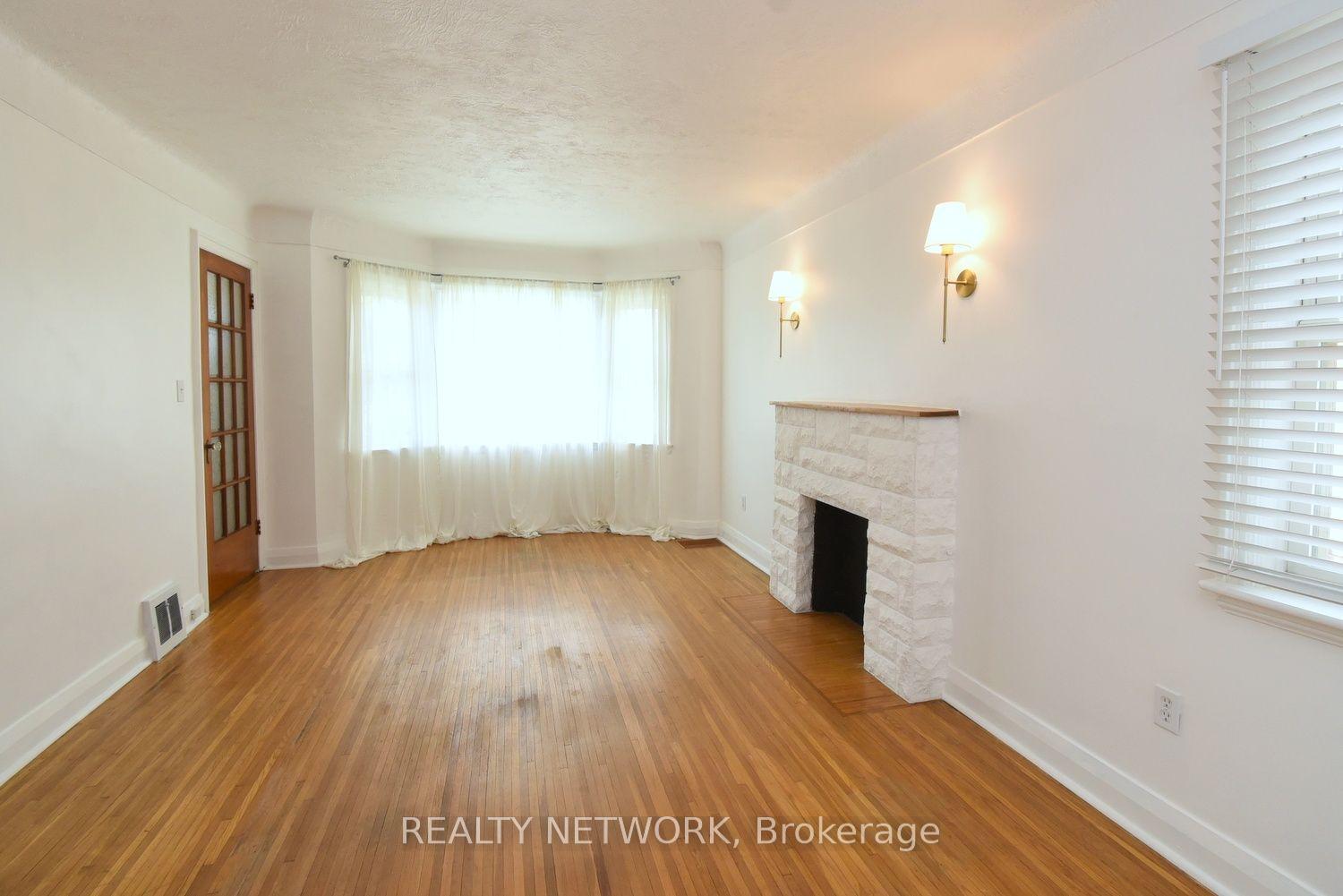 Photo 7 of 575 Upper Wentworth Street, Hamilton, Eastmount — HOMEH