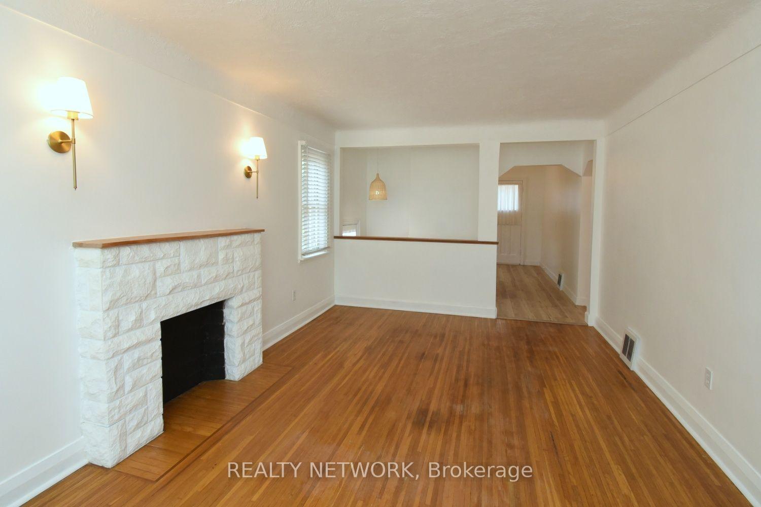 Photo 8 of 575 Upper Wentworth Street, Hamilton, Eastmount — HOMEH