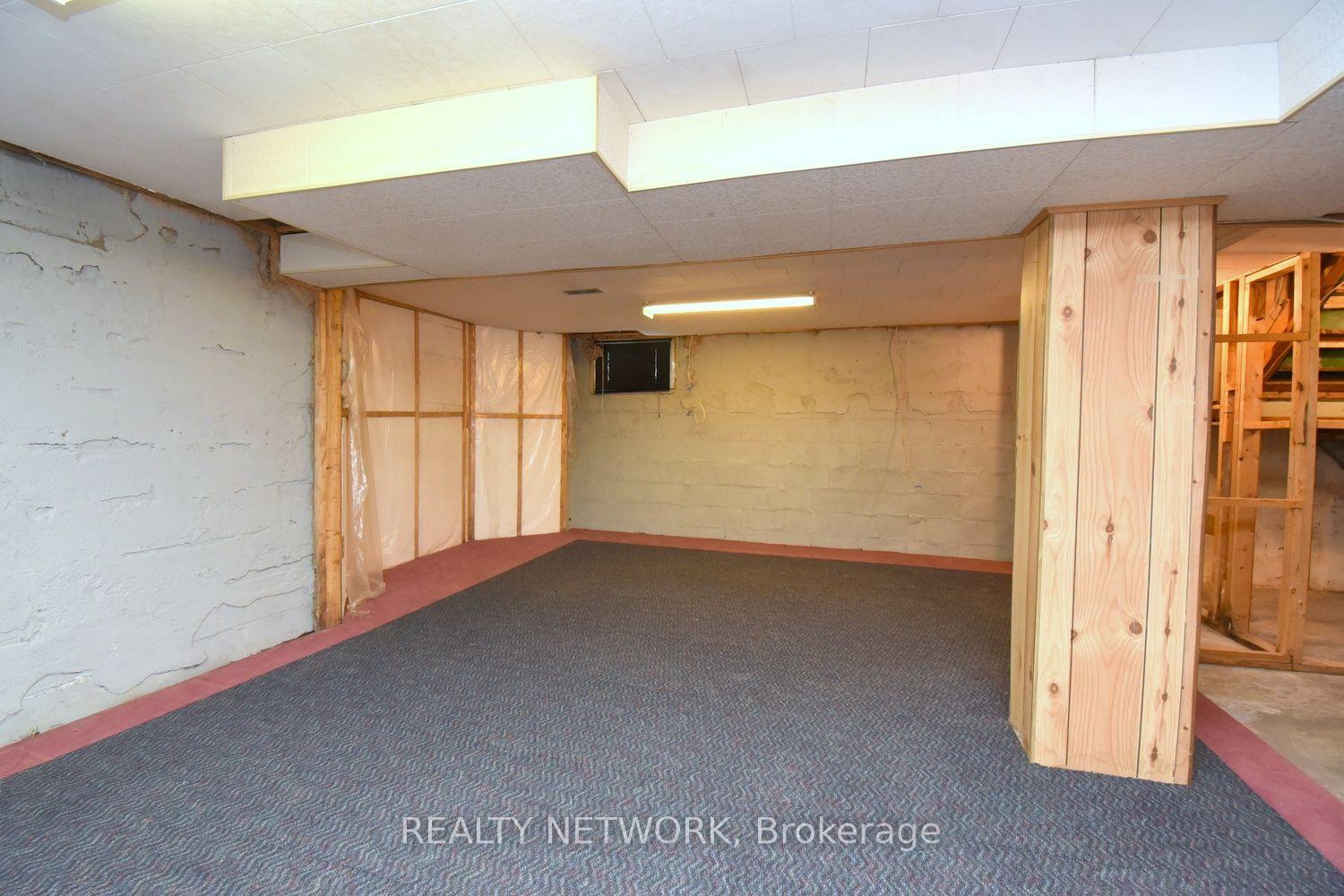 Photo 21 of 575 Upper Wentworth Street, Hamilton, Eastmount — HOMEH