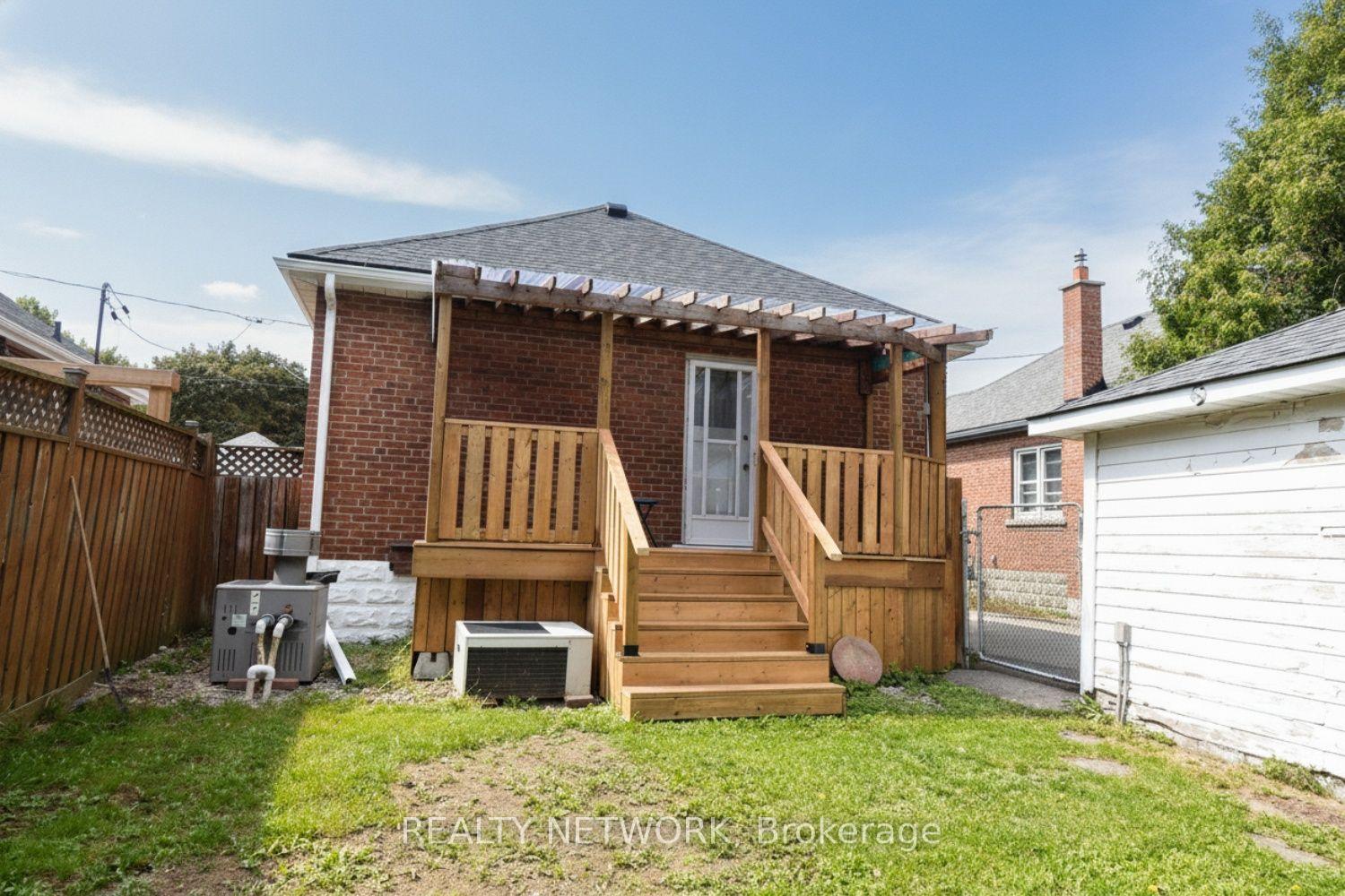 Photo 24 of 575 Upper Wentworth Street, Hamilton, Eastmount — HOMEH