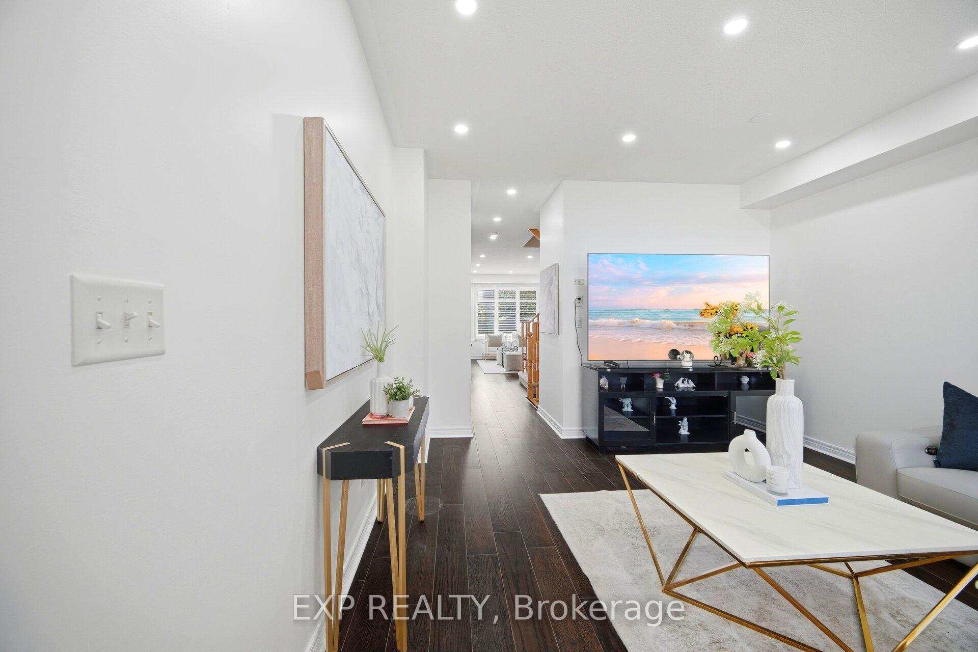 Photo 5 of 37 Totten Drive, Brampton, Sandringham-Wellington — HOMEH