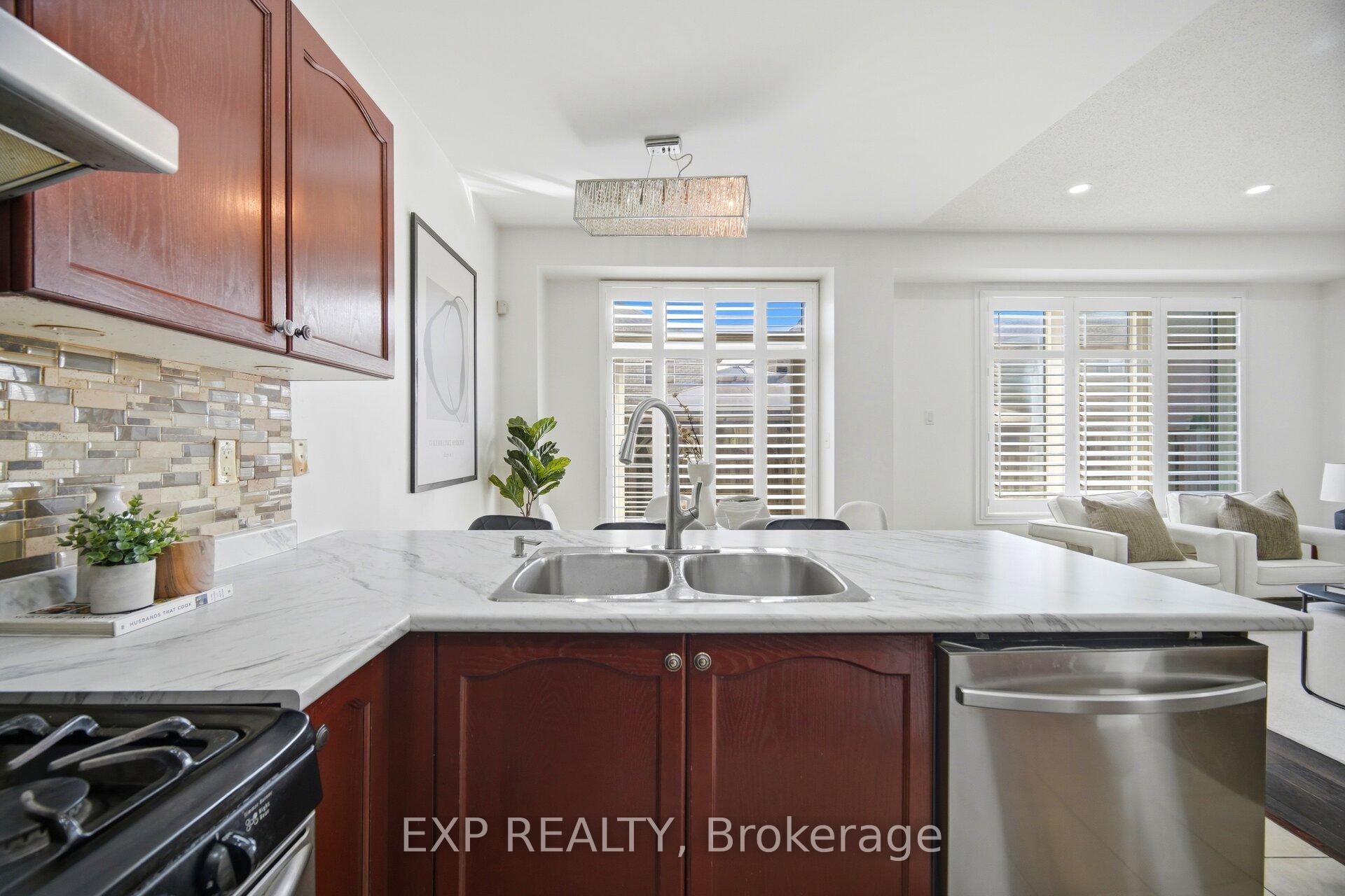 Photo 14 of 37 Totten Drive, Brampton, Sandringham-Wellington — HOMEH