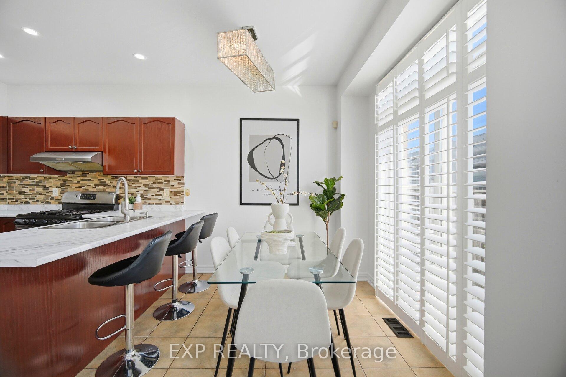 Photo 15 of 37 Totten Drive, Brampton, Sandringham-Wellington — HOMEH