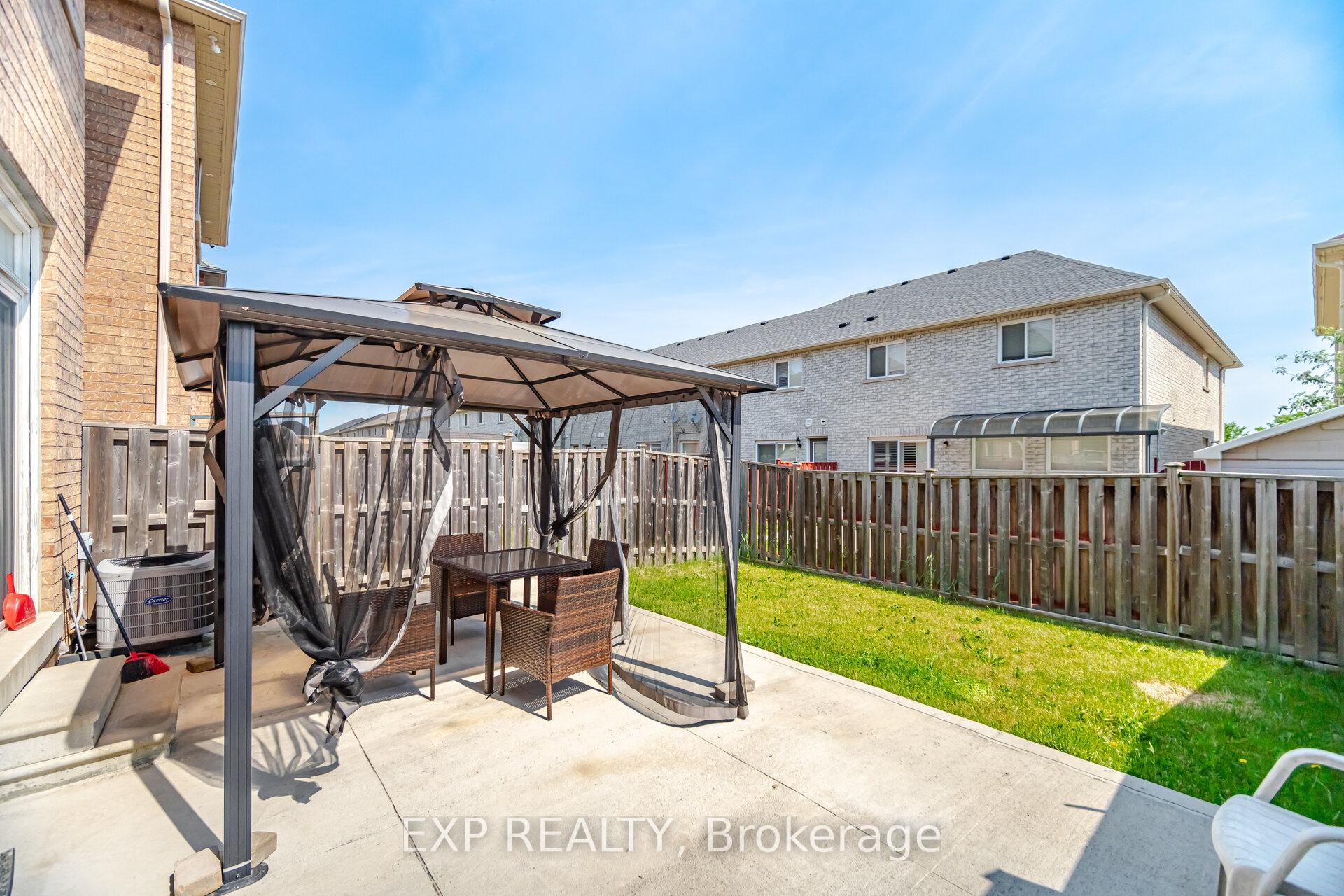 Photo 30 of 37 Totten Drive, Brampton, Sandringham-Wellington — HOMEH