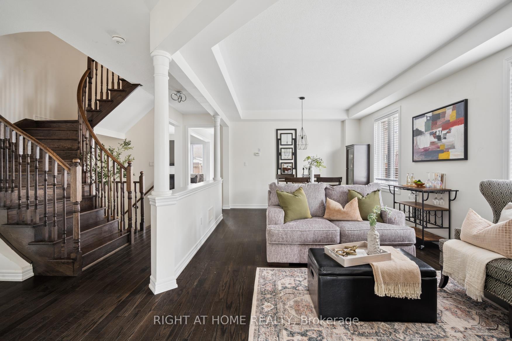 Photo 6 of 4 Bill Hutchinson Crescent, Clarington, Bowmanville — HOMEH