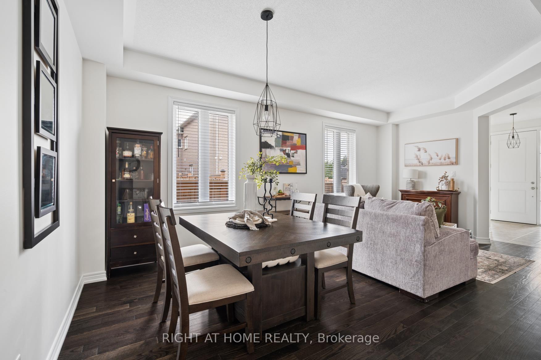 Photo 9 of 4 Bill Hutchinson Crescent, Clarington, Bowmanville — HOMEH