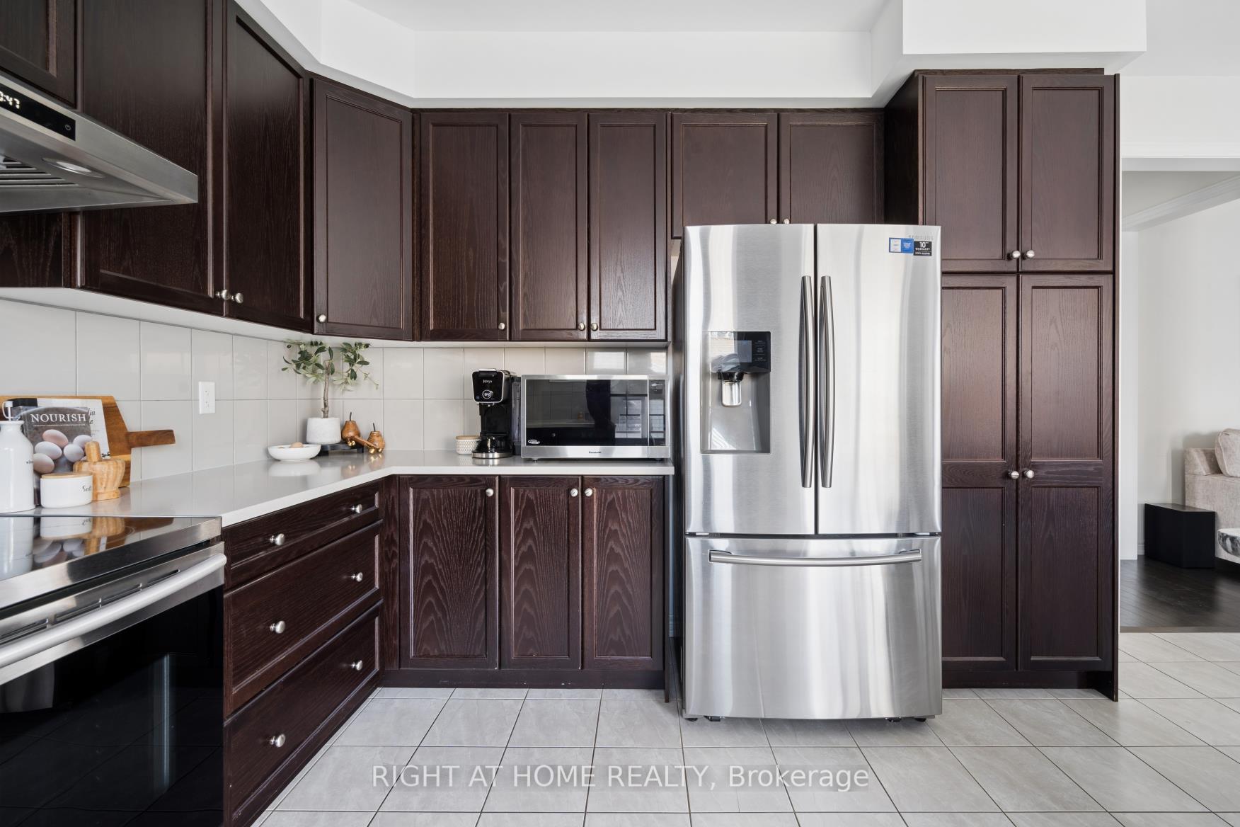 Photo 21 of 4 Bill Hutchinson Crescent, Clarington, Bowmanville — HOMEH