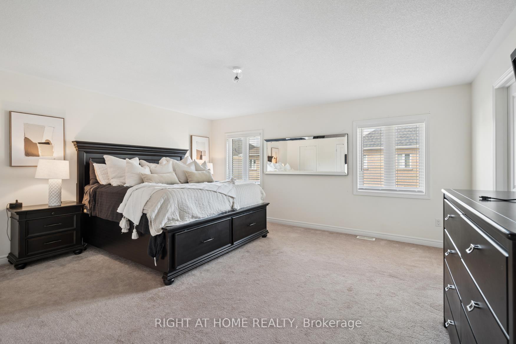 Photo 23 of 4 Bill Hutchinson Crescent, Clarington, Bowmanville — HOMEH