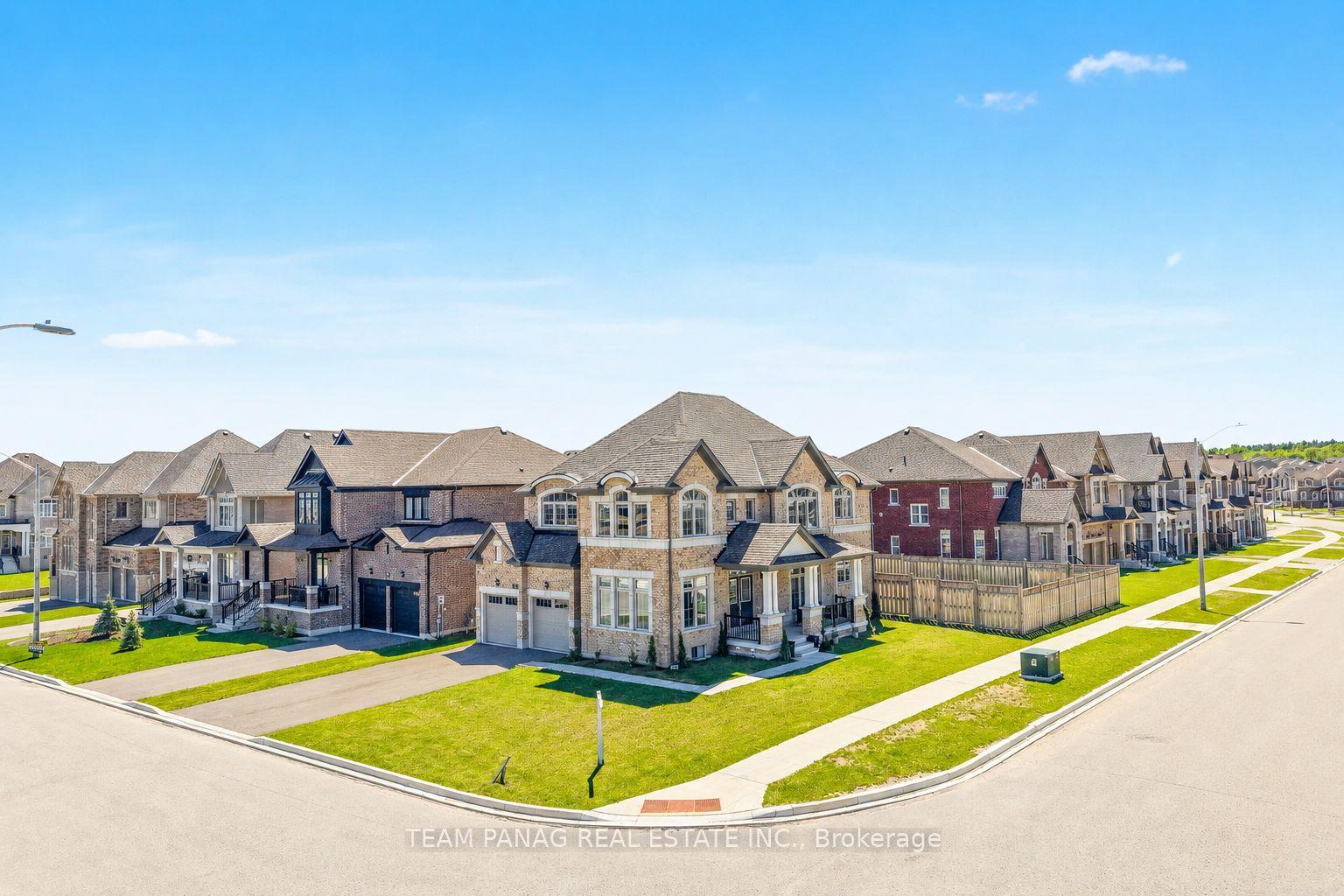 Photo 3 of 1614 Sharpe Street E, Innisfil, Rural Innisfil — HOMEH