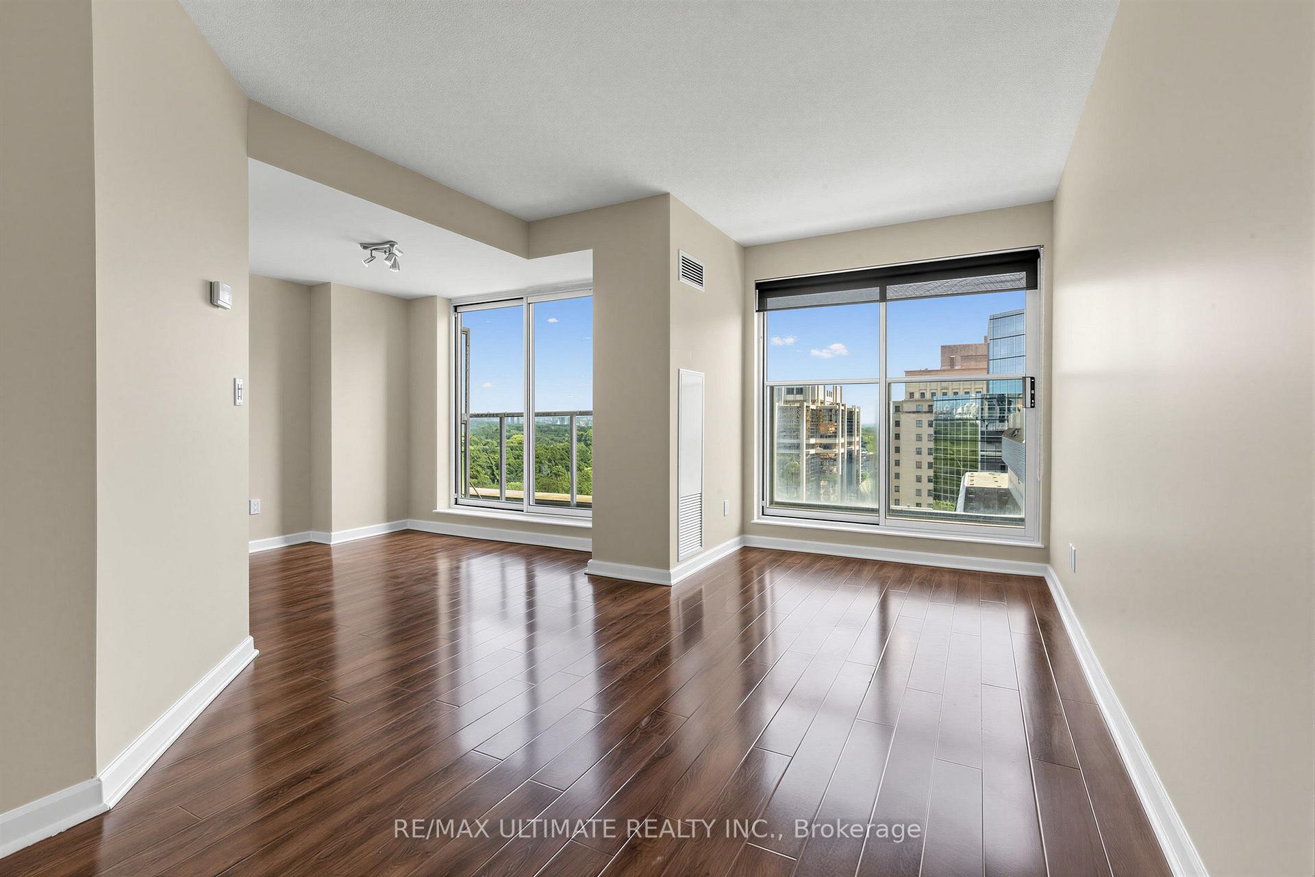 Photo 7 of Unit 1508, 8 Park Road, Toronto, Rosedale-Moore Park — HOMEH