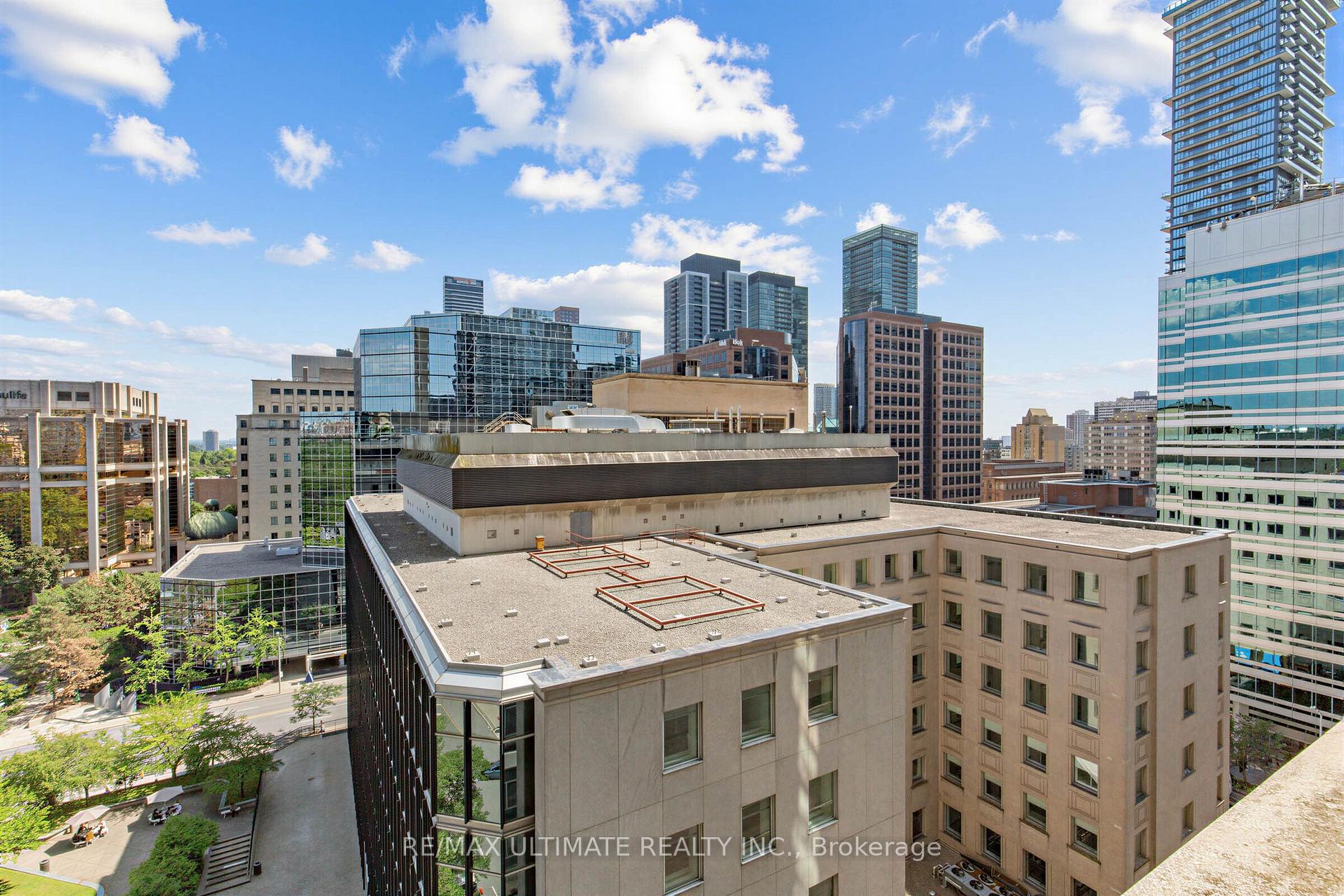 Photo 19 of Unit 1508, 8 Park Road, Toronto, Rosedale-Moore Park — HOMEH