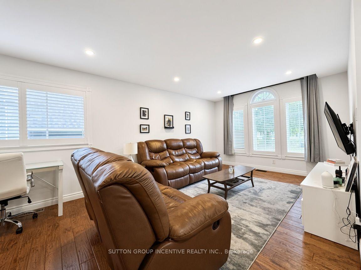 Photo 8 of 8 Alpine Way, Oro-Medonte, Horseshoe Valley — HOMEH