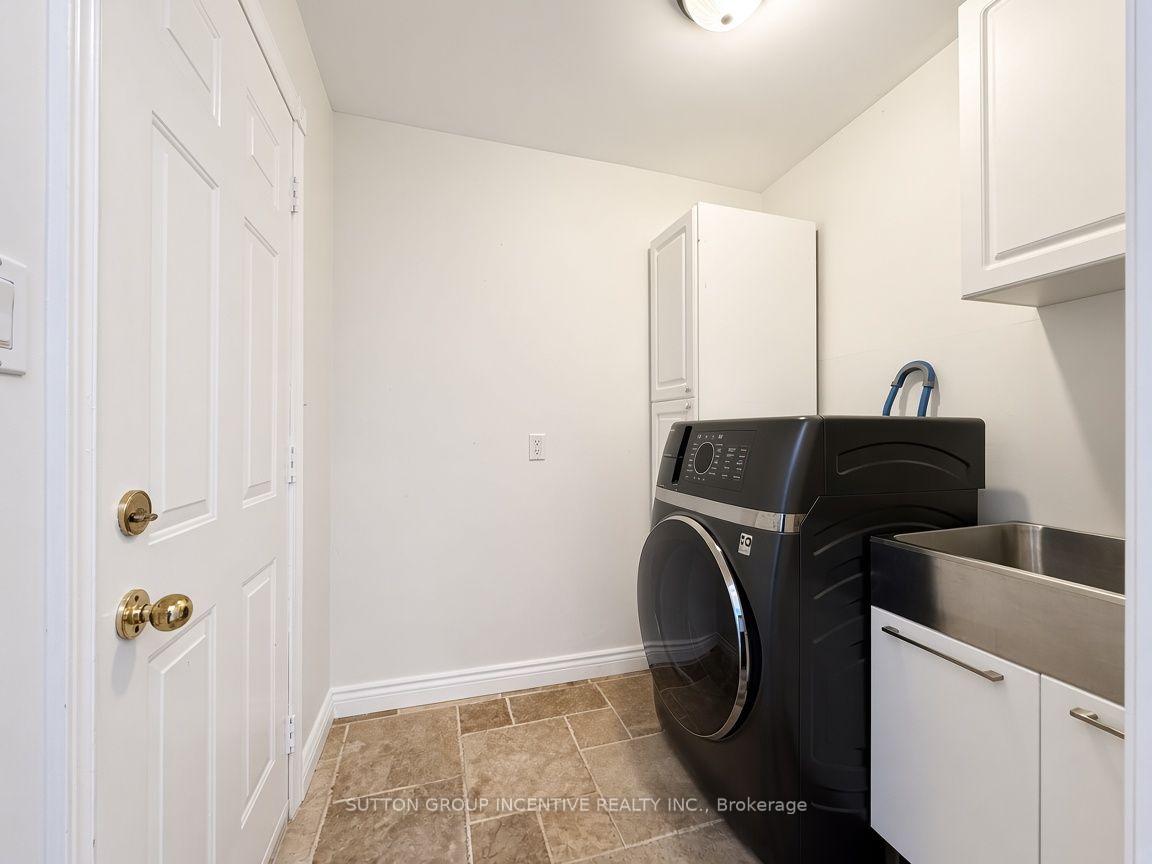 Photo 16 of 8 Alpine Way, Oro-Medonte, Horseshoe Valley — HOMEH