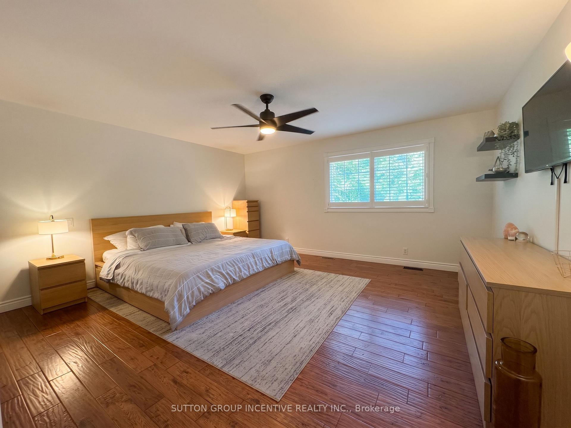 Photo 17 of 8 Alpine Way, Oro-Medonte, Horseshoe Valley — HOMEH