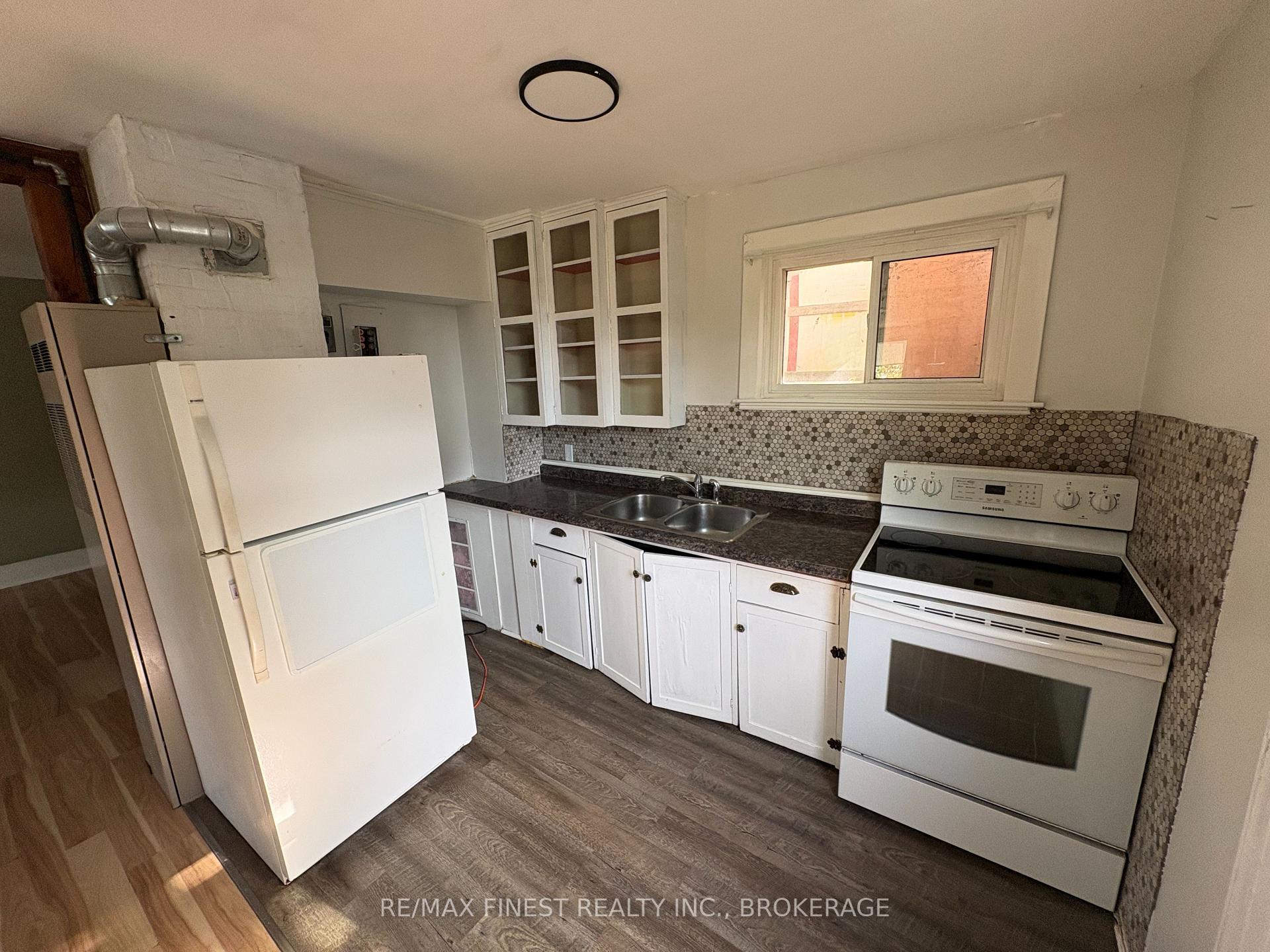Photo 4 of 20 Patrick Street, Kingston, Williamsville — HOMEH