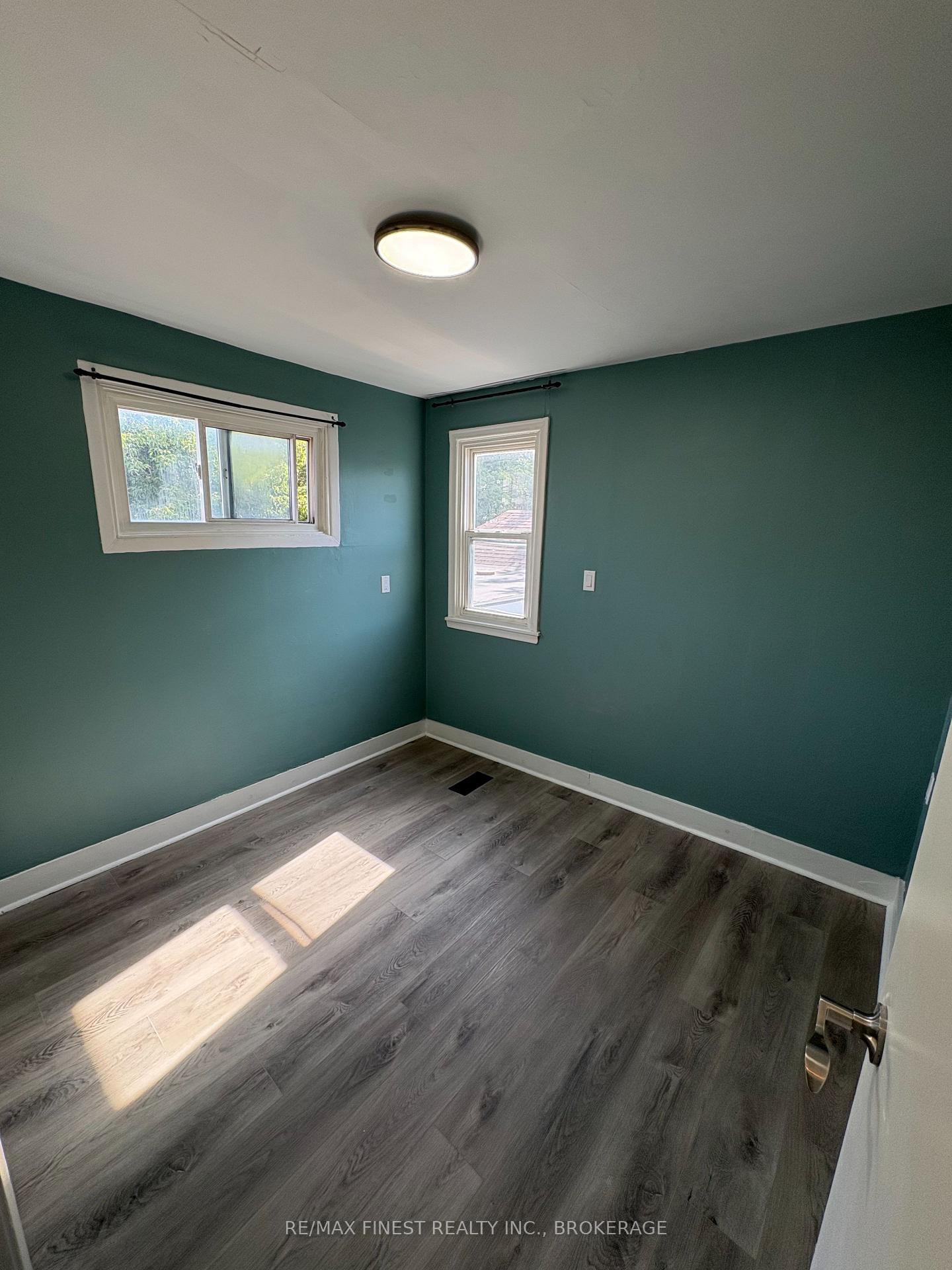 Photo 9 of 20 Patrick Street, Kingston, Williamsville — HOMEH