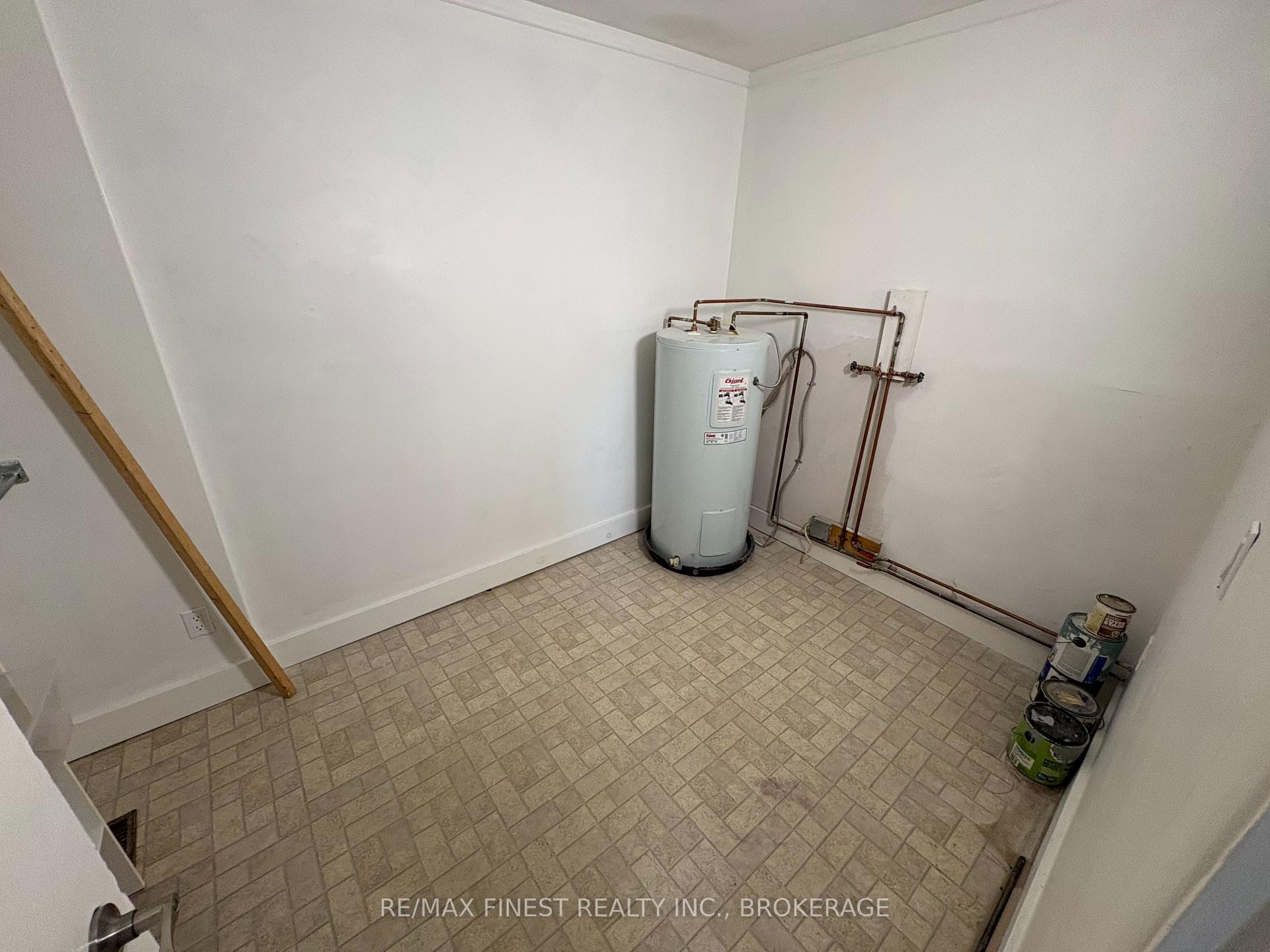 Photo 12 of 20 Patrick Street, Kingston, Williamsville — HOMEH