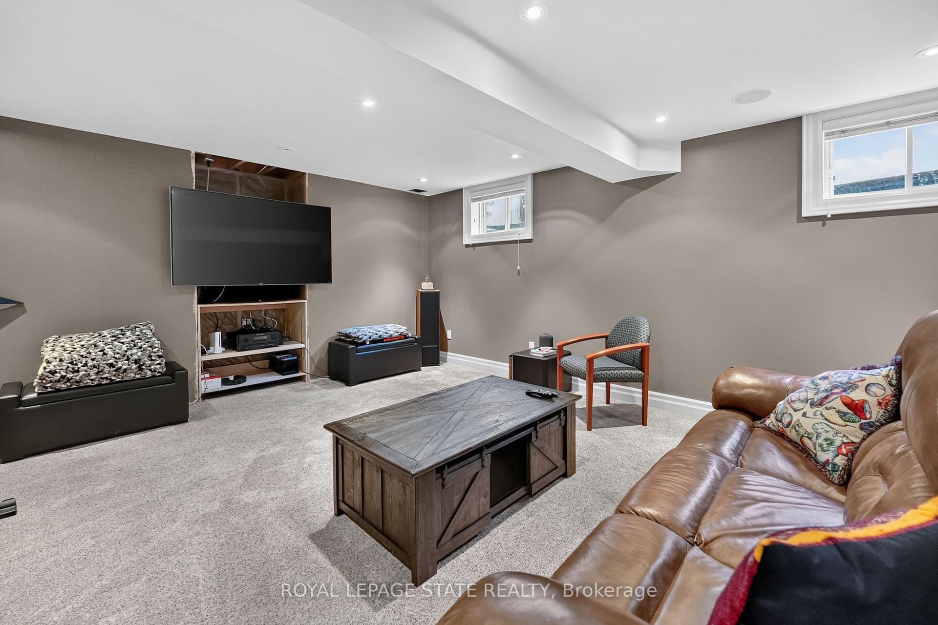 Photo 31 of 86 Hedge Lawn Drive, Grimsby, Grimsby East — HOMEH