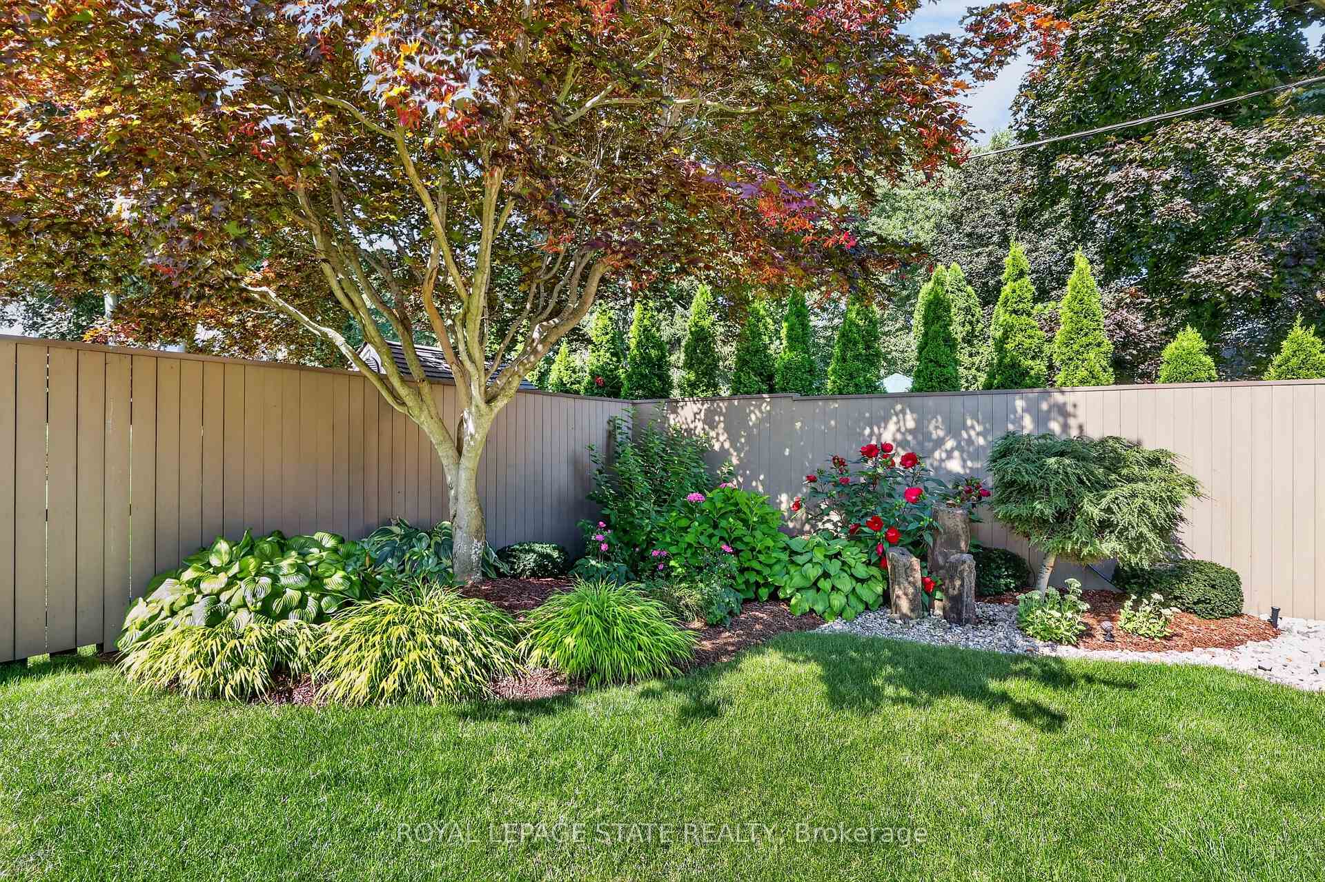 Photo 45 of 86 Hedge Lawn Drive, Grimsby, Grimsby East — HOMEH