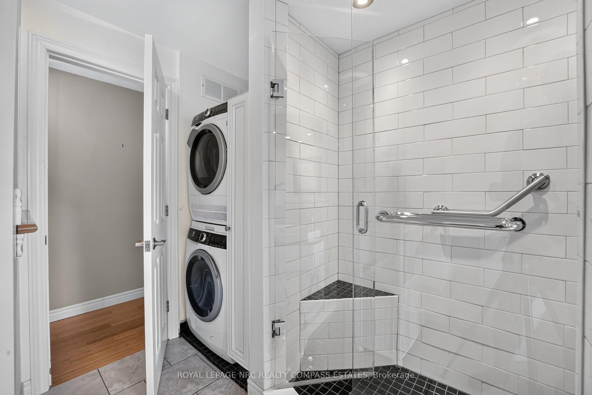 Photo 24 of 18 Lockview Crescent, St. Catharines, Bunting/Linwell — HOMEH