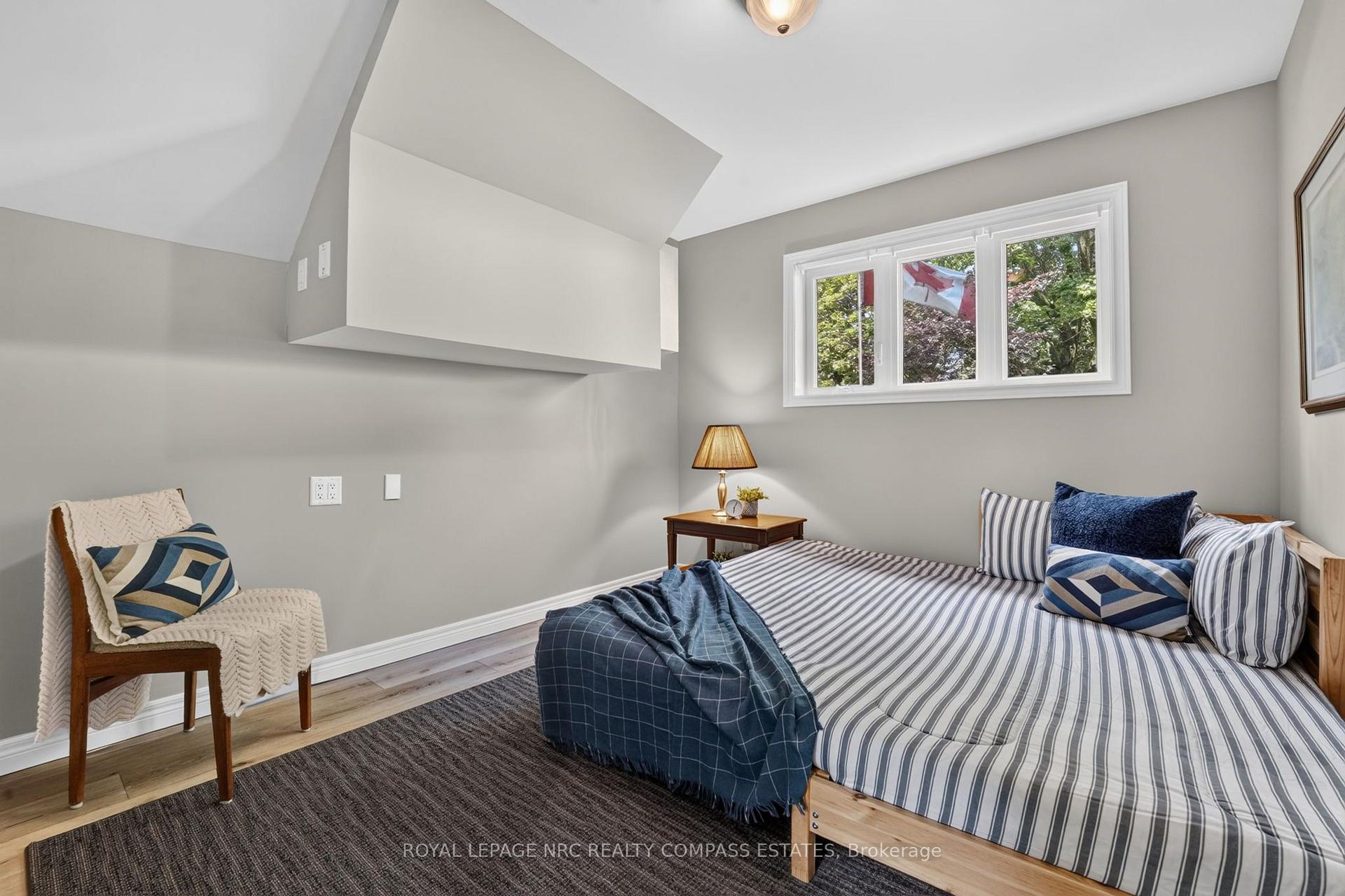 Photo 25 of 18 Lockview Crescent, St. Catharines, Bunting/Linwell — HOMEH