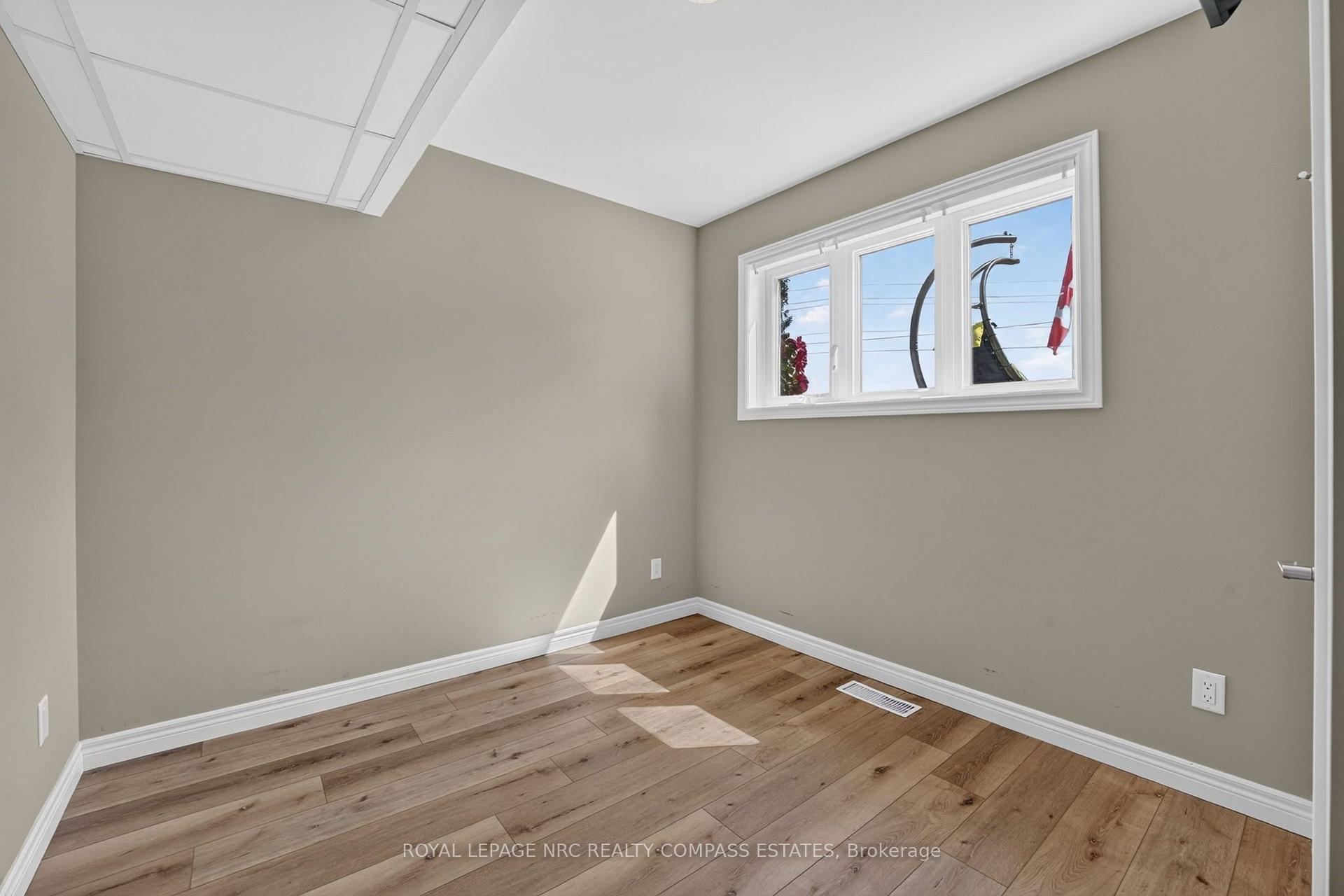 Photo 29 of 18 Lockview Crescent, St. Catharines, Bunting/Linwell — HOMEH