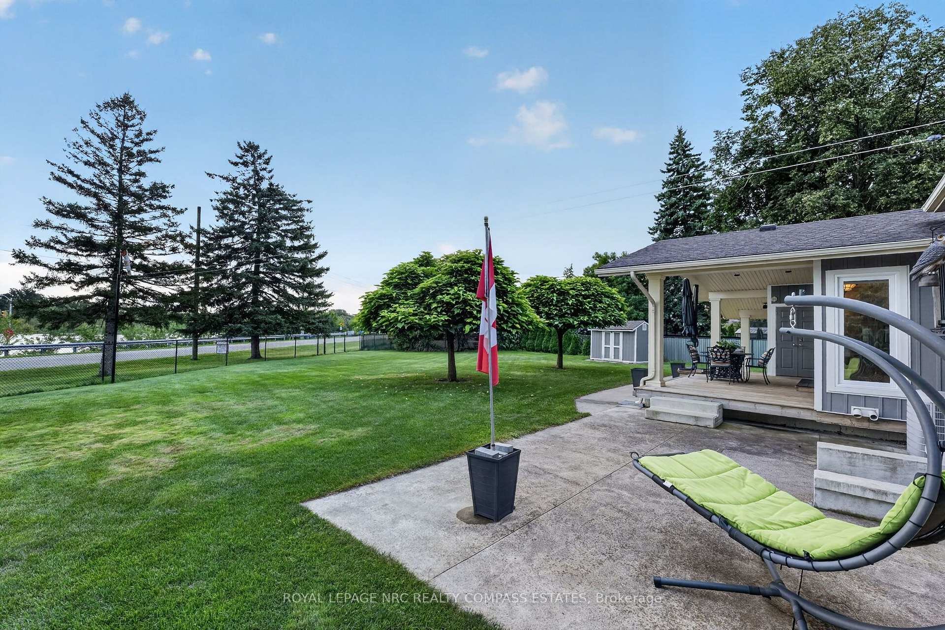 Photo 35 of 18 Lockview Crescent, St. Catharines, Bunting/Linwell — HOMEH