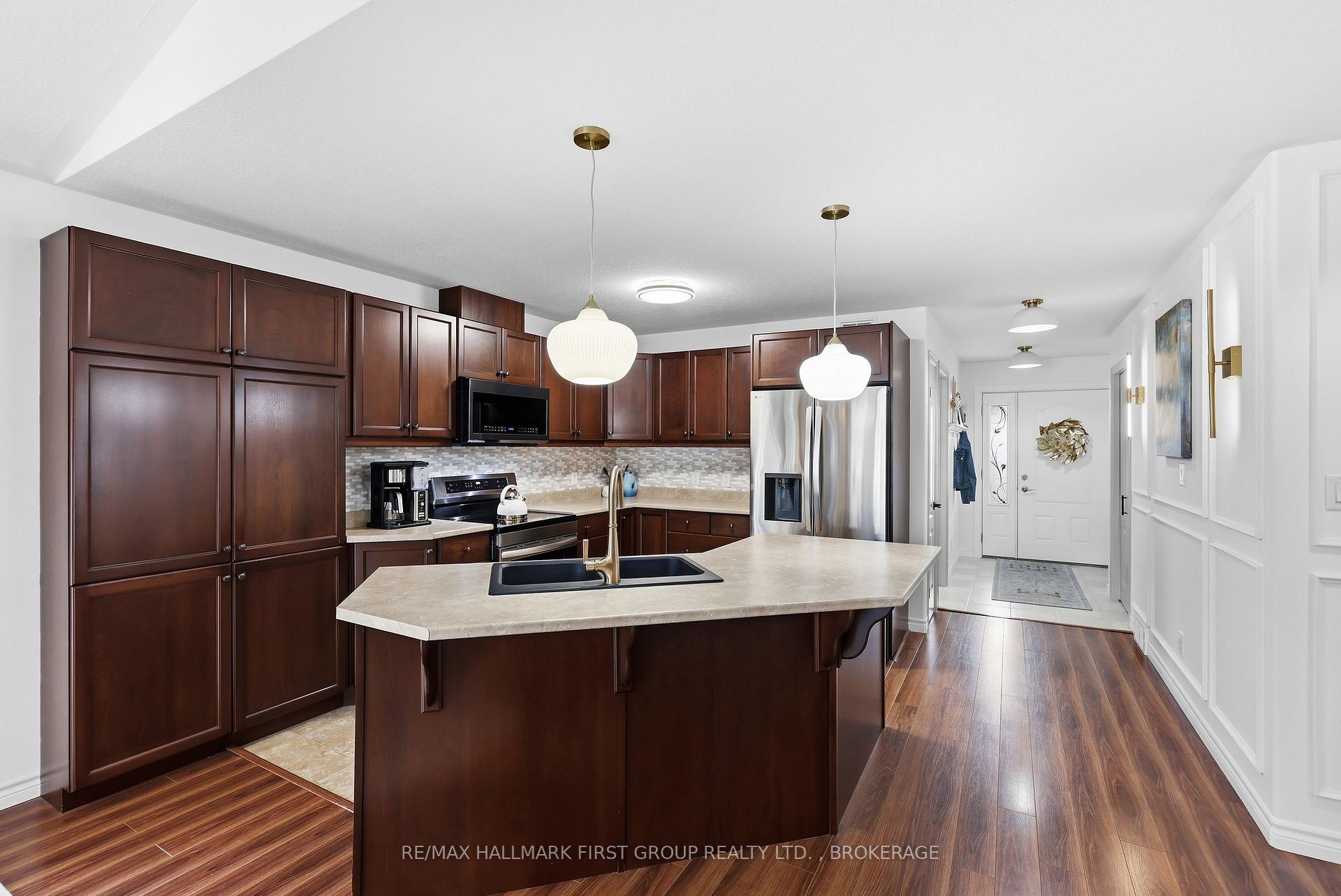 Photo 9 of 1286 Mazzolin Crescent, Kingston, City Northwest — HOMEH