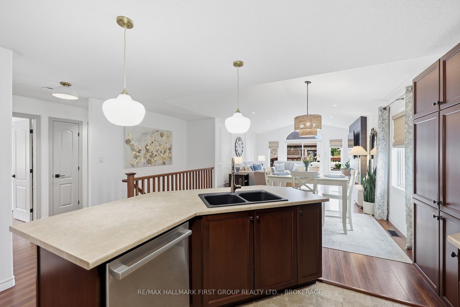 Photo 13 of 1286 Mazzolin Crescent, Kingston, City Northwest — HOMEH
