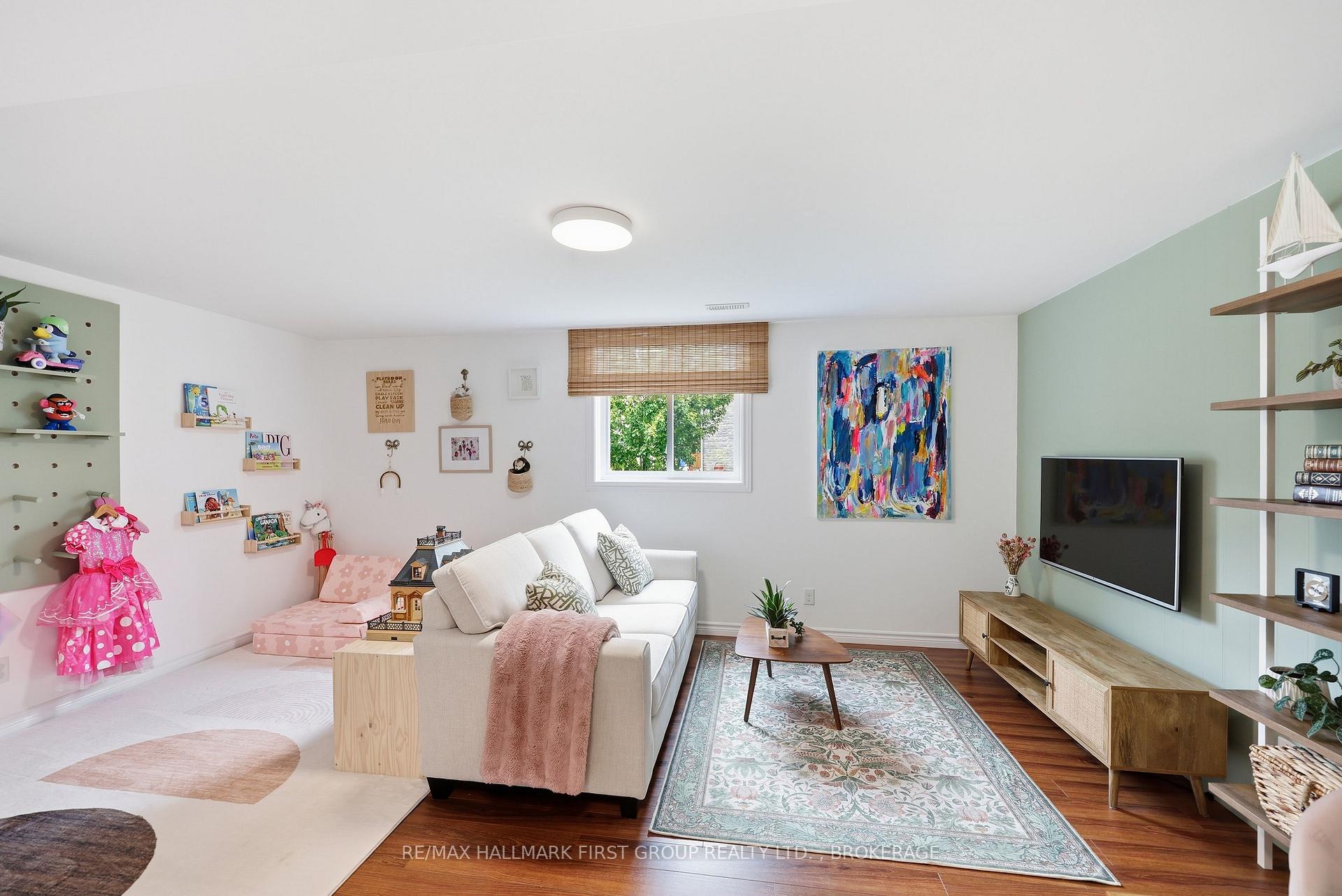 Photo 34 of 1286 Mazzolin Crescent, Kingston, City Northwest — HOMEH