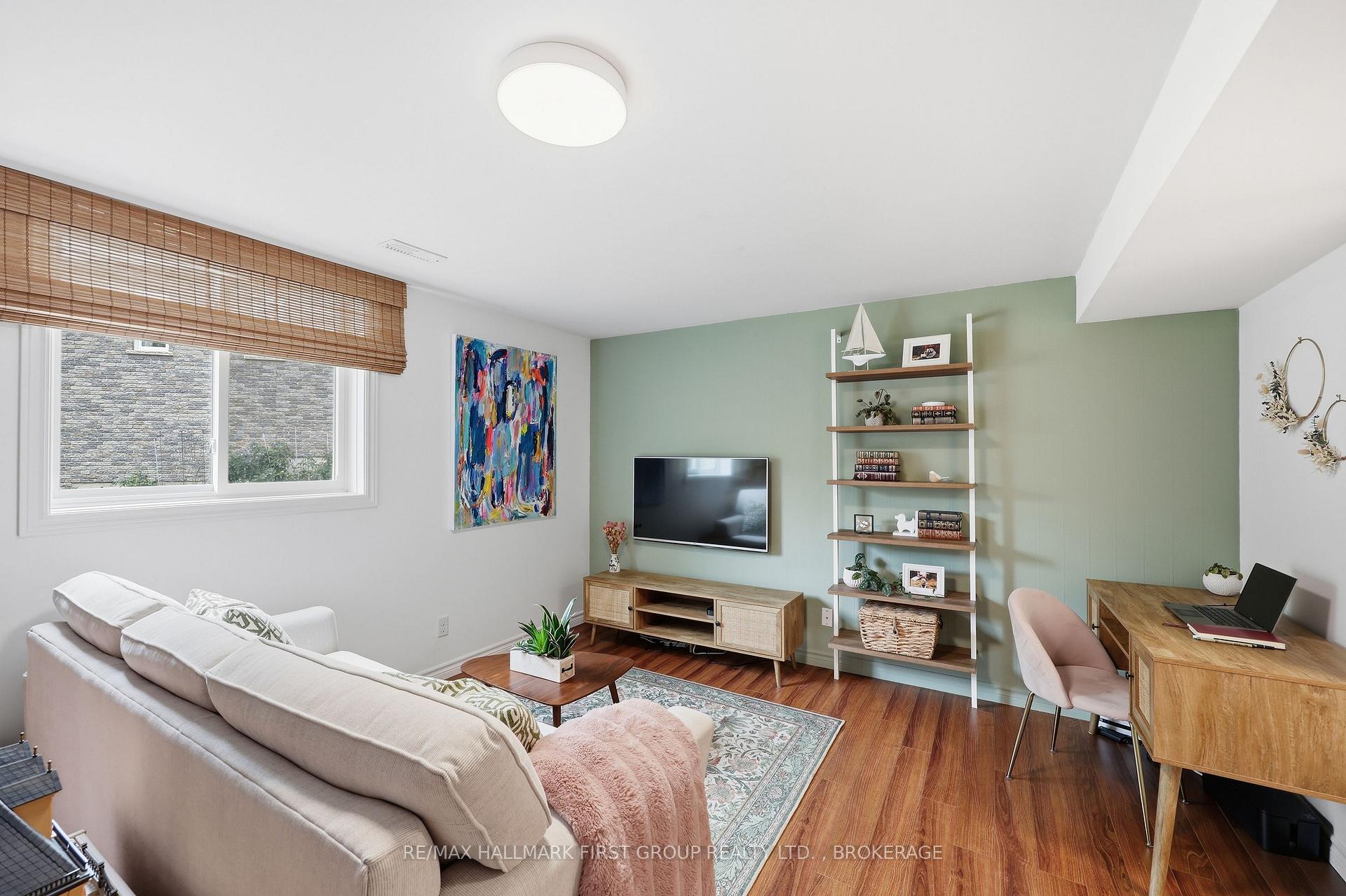 Photo 35 of 1286 Mazzolin Crescent, Kingston, City Northwest — HOMEH