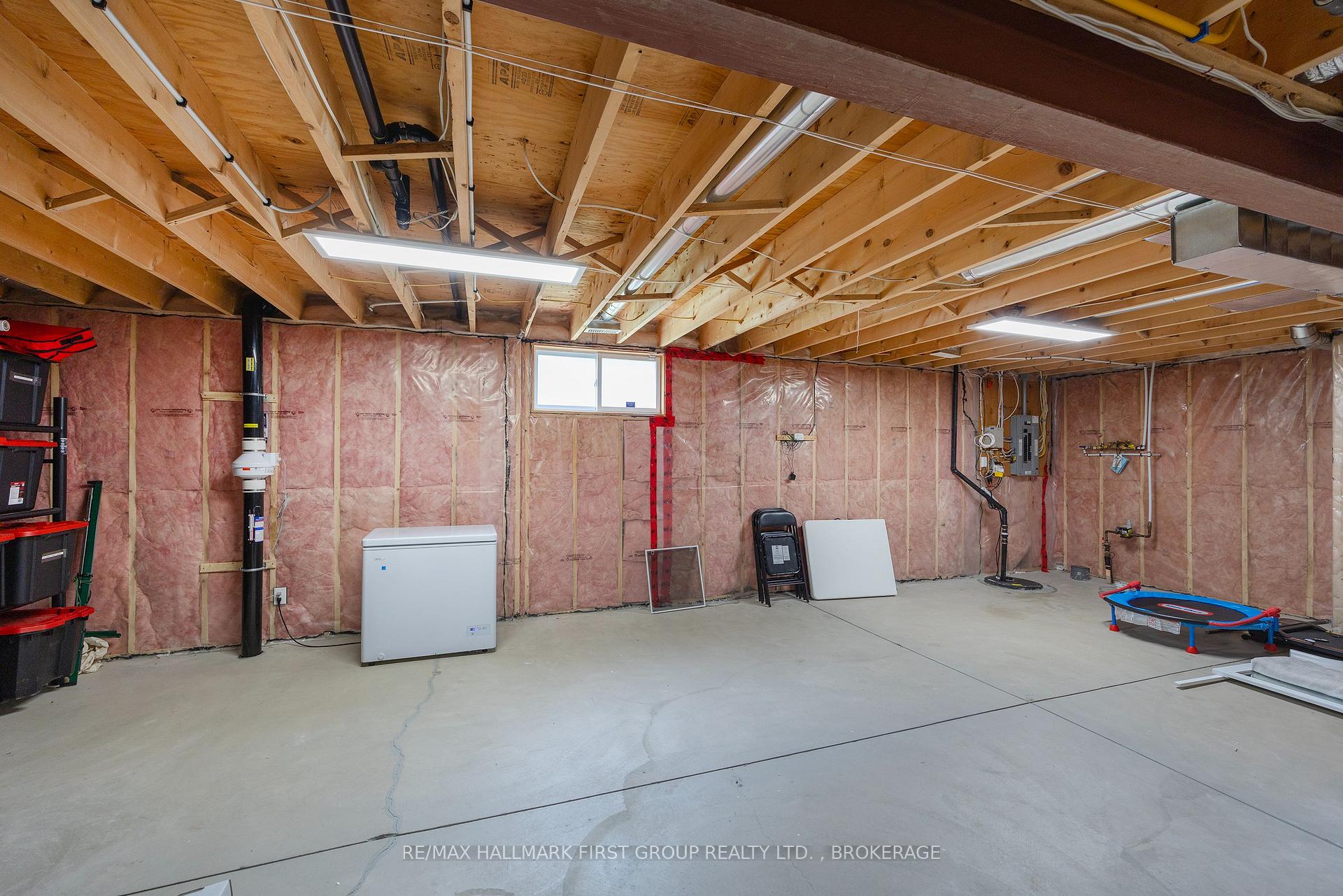 Photo 49 of 1286 Mazzolin Crescent, Kingston, City Northwest — HOMEH